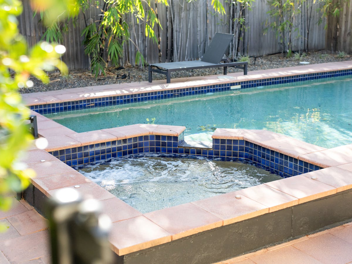 Outdoor Pool & heated spa