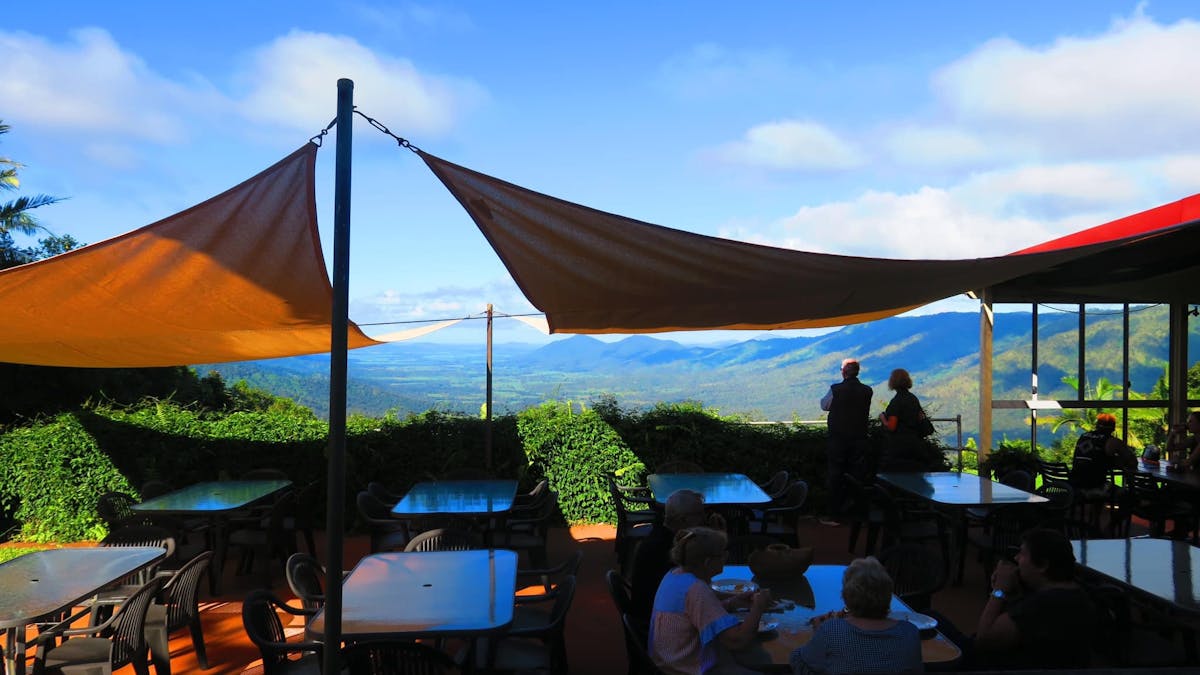 Eungella Chalet Dinning Area