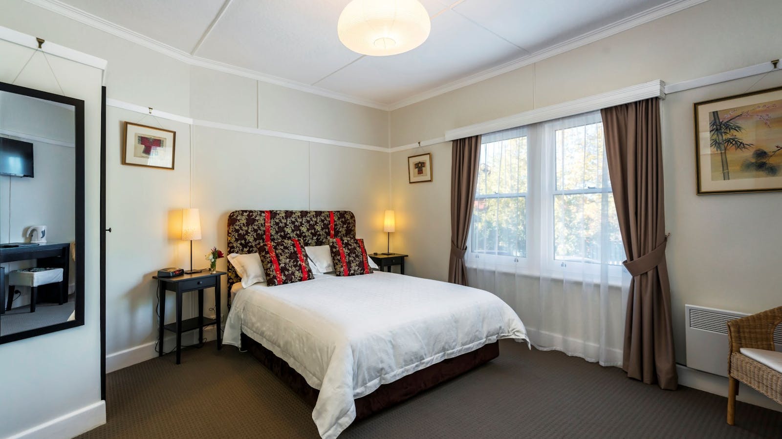 Superior Queen Room with walk-in ensuite shower room.