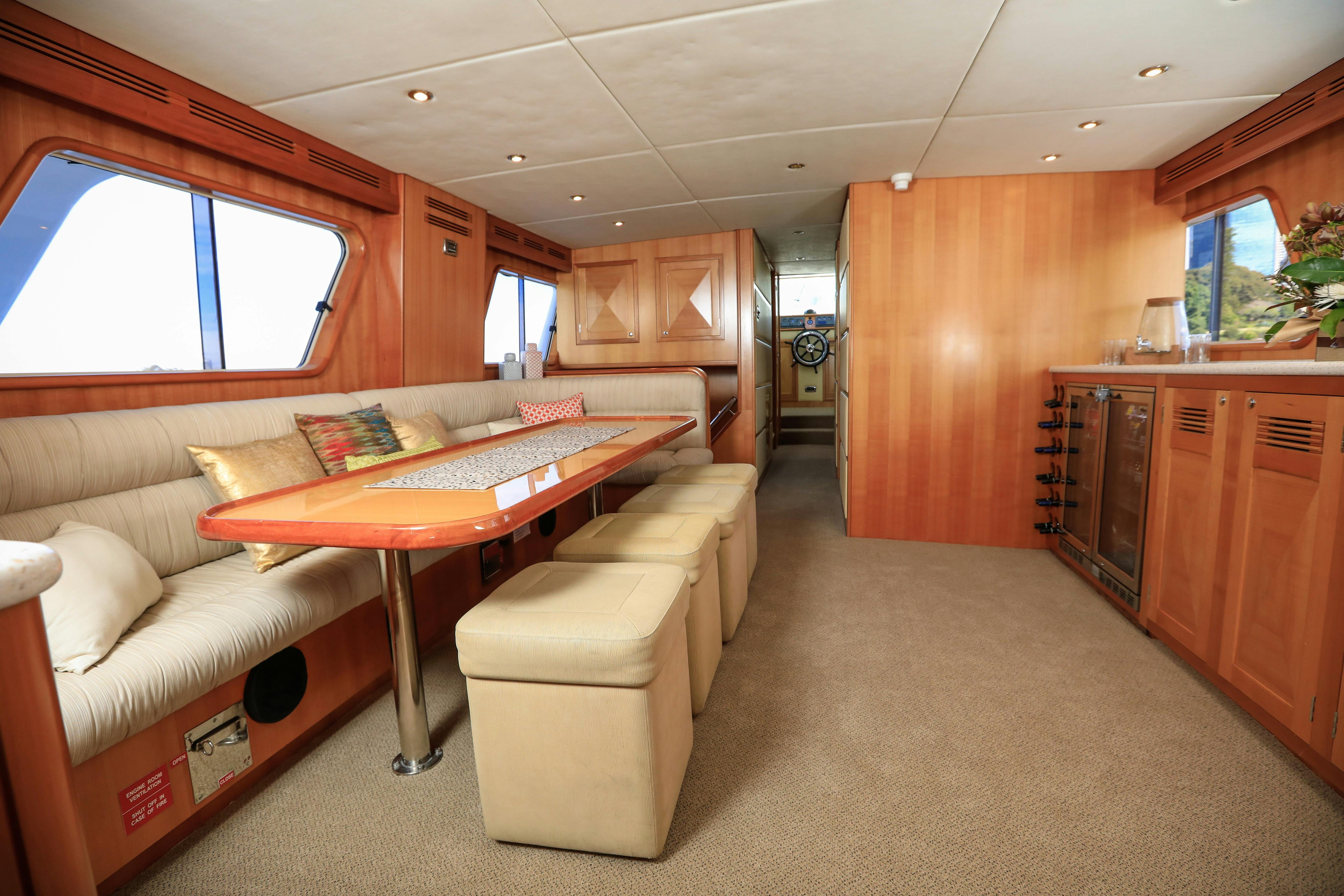 Ariston Mid deck saloon