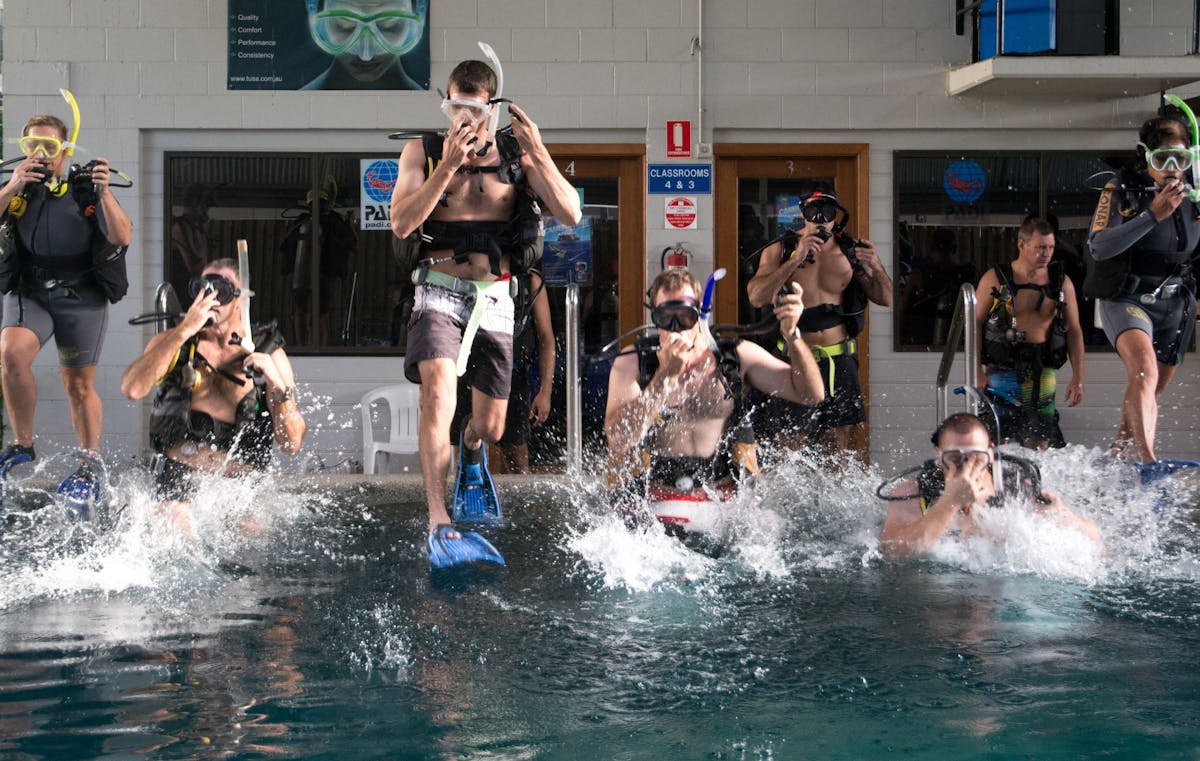 Dive School Students
