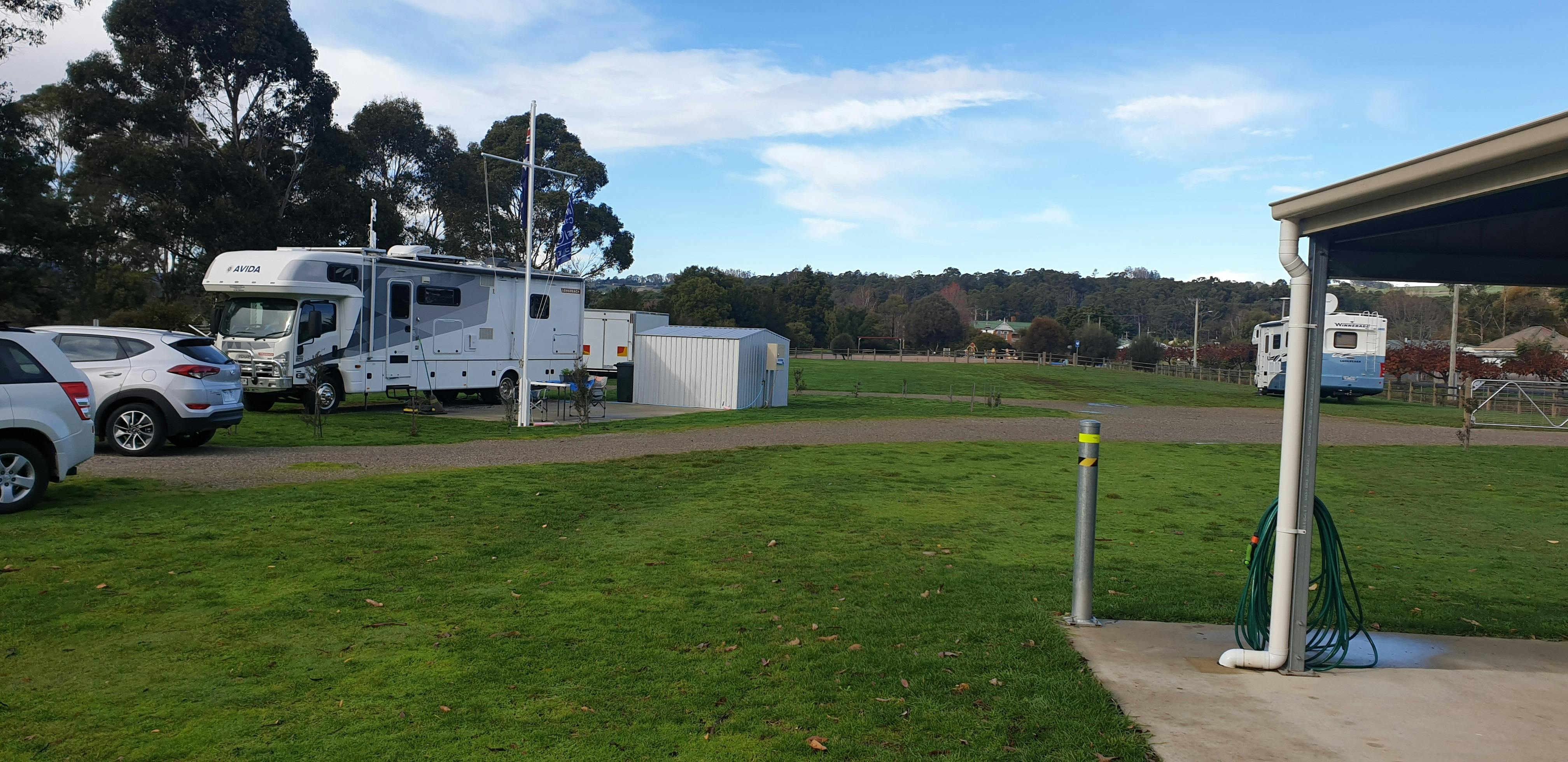 Site shot with custodian site