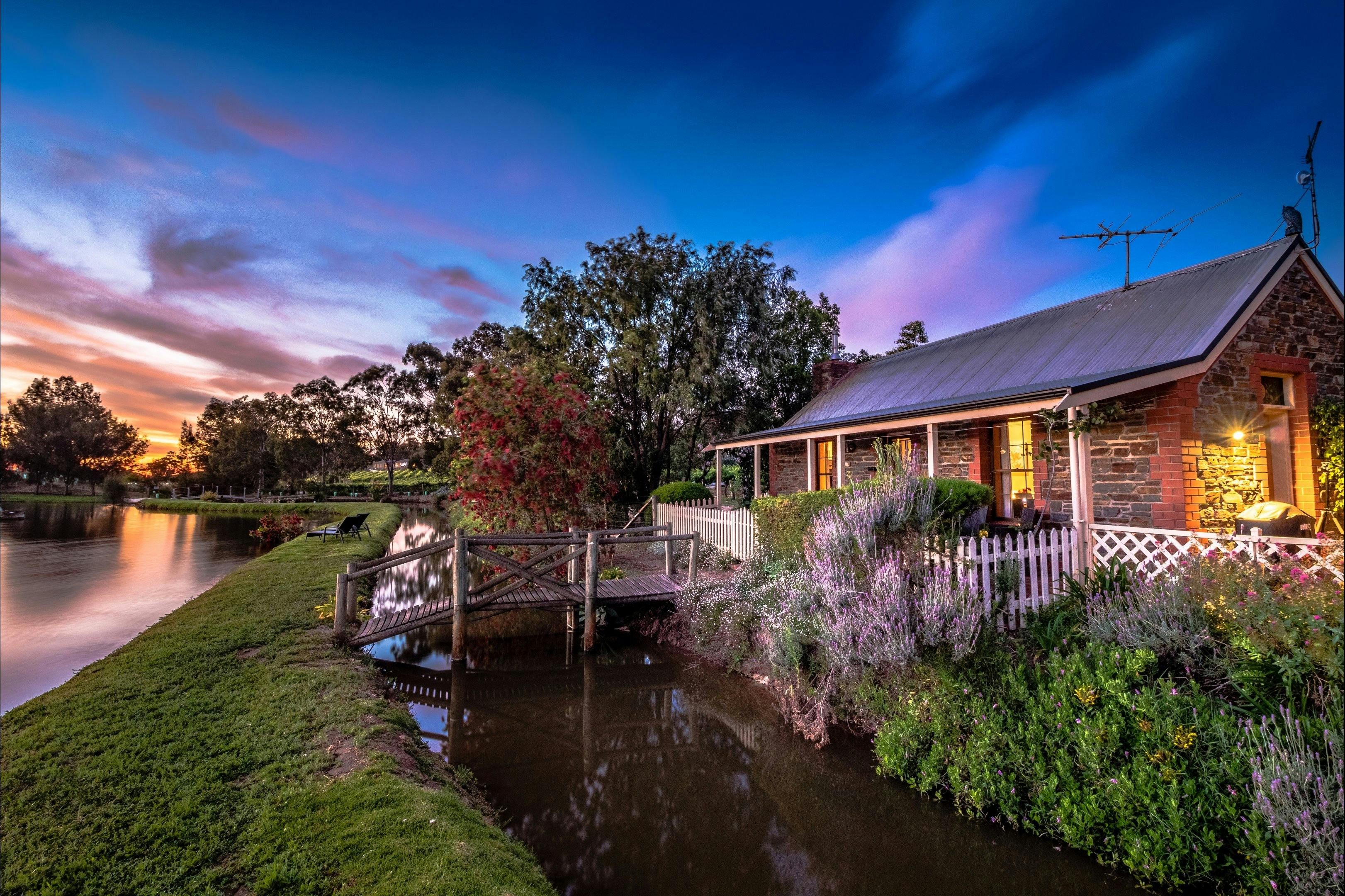 Stonewell Hideaway Cottage