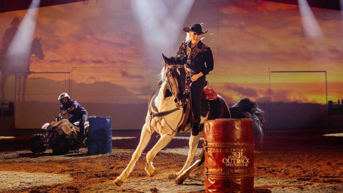 Australian Outback Spectacular's Heartland Australian Outback Spectacular's Heartland