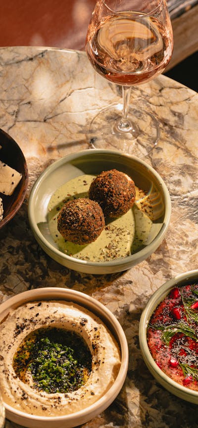 Falafels, Dip