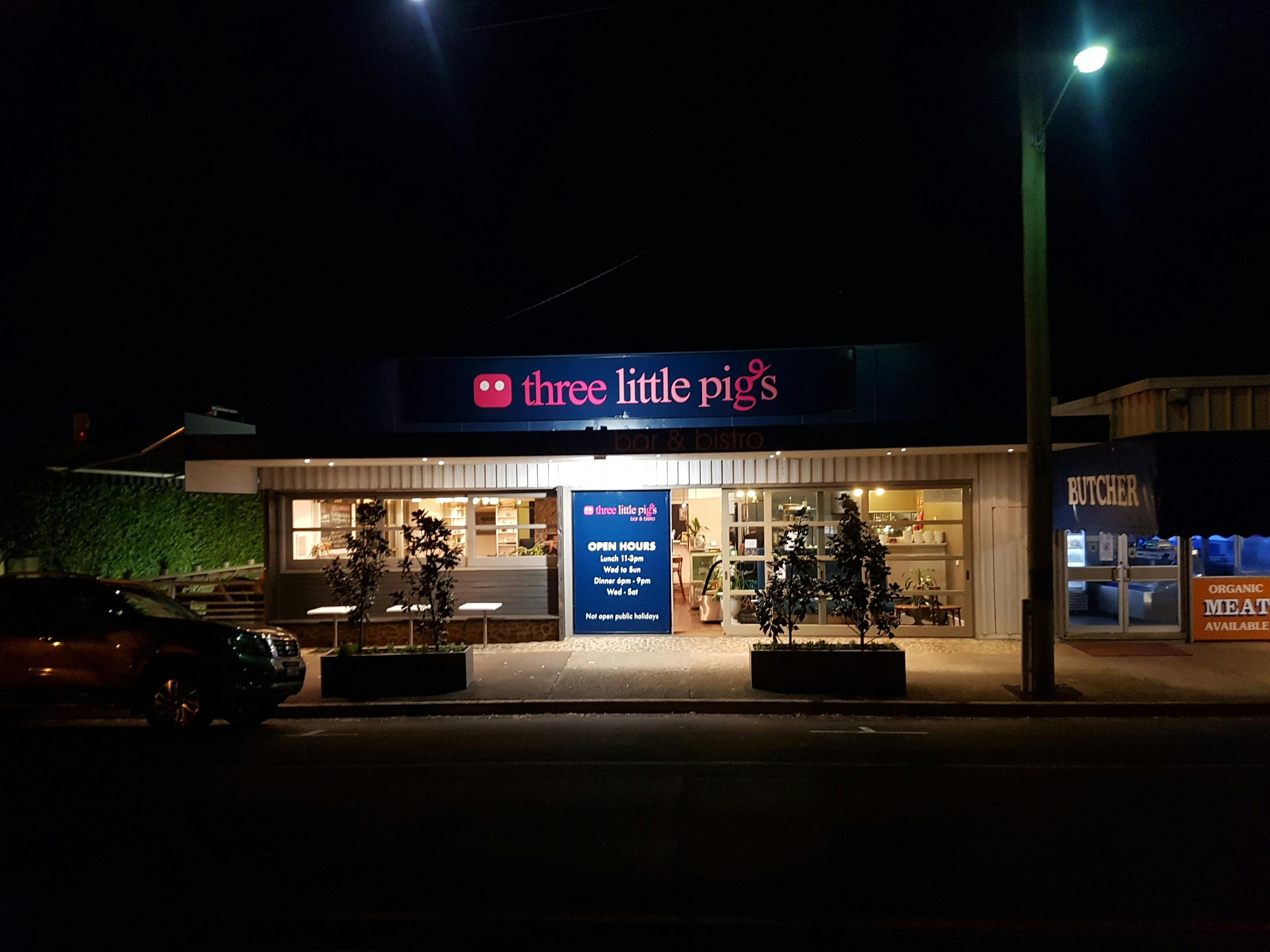 Three Little Pigs - Bar and Bistro