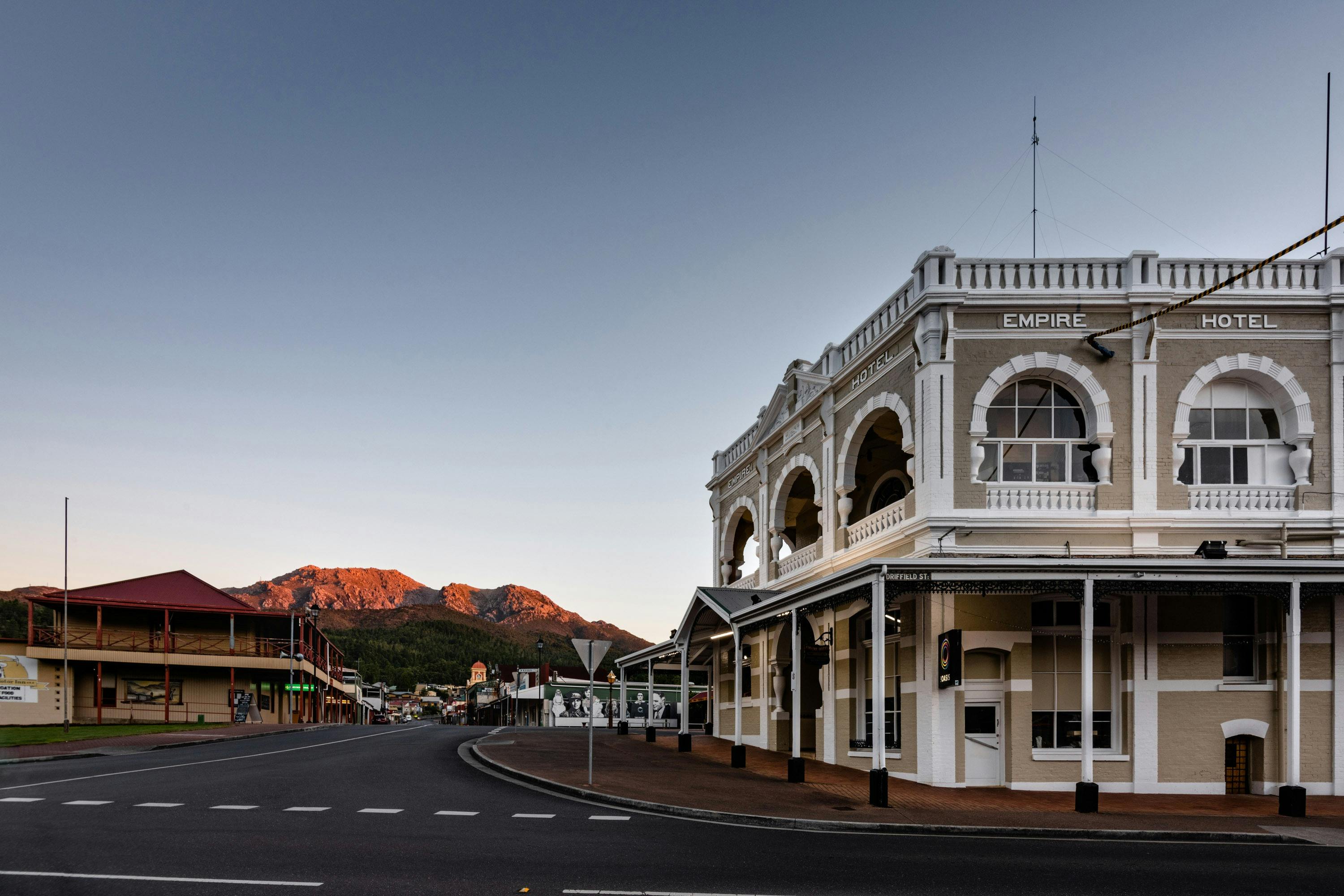 Empire Hotel