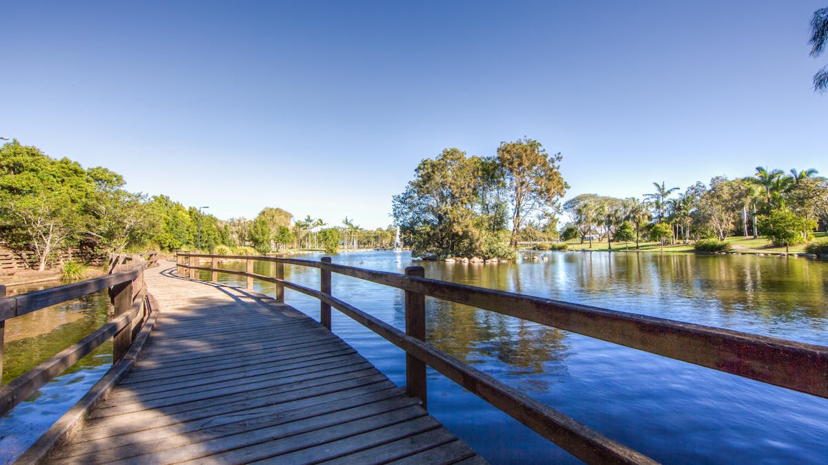 Centenary_Lakes_Sunny_Bridge_Visit_Moreton_Bay_Region