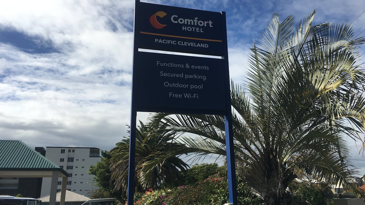 Welcome to Comfort Hotel Cleveland