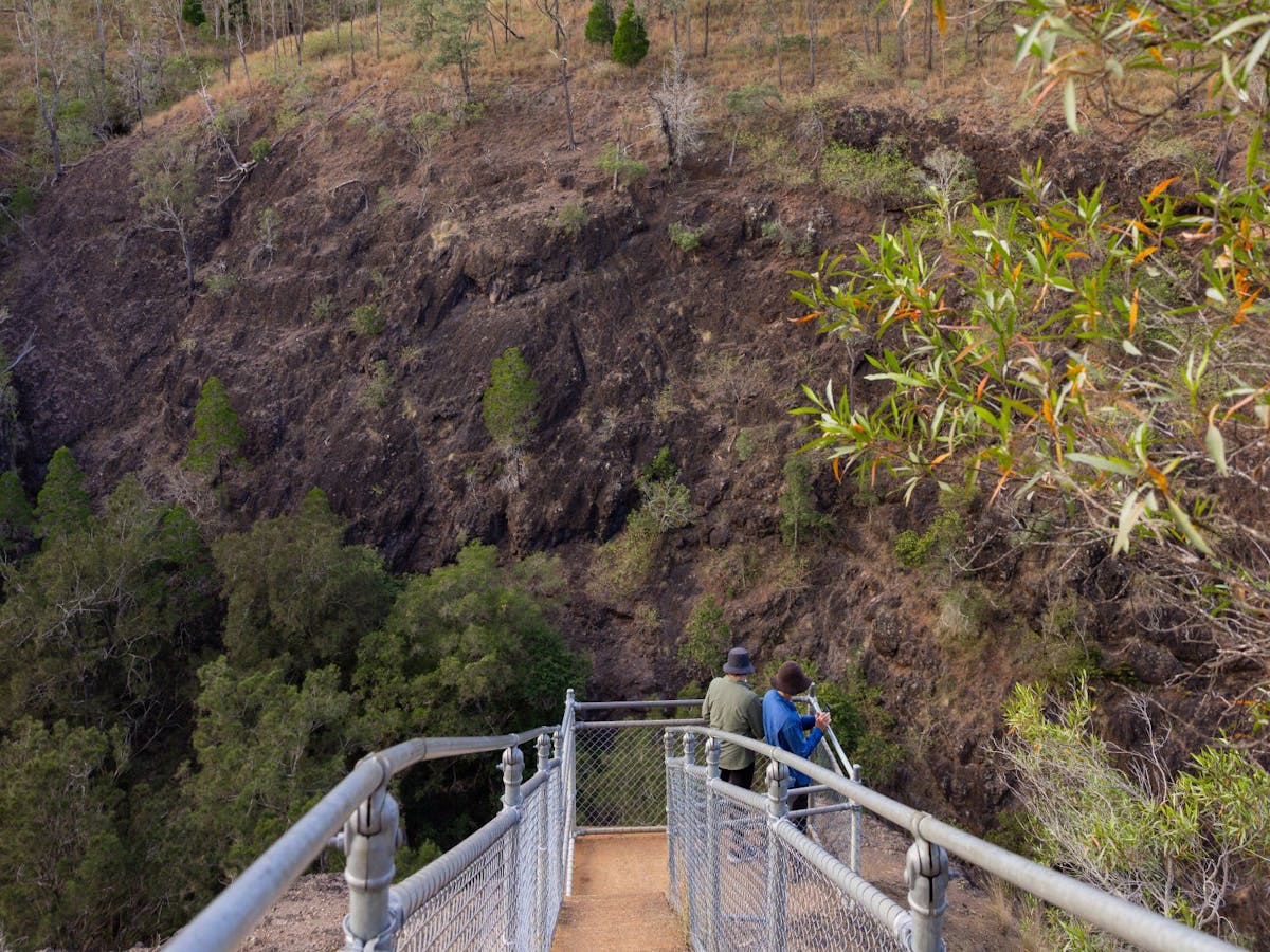 Kinbombi Falls Lookout