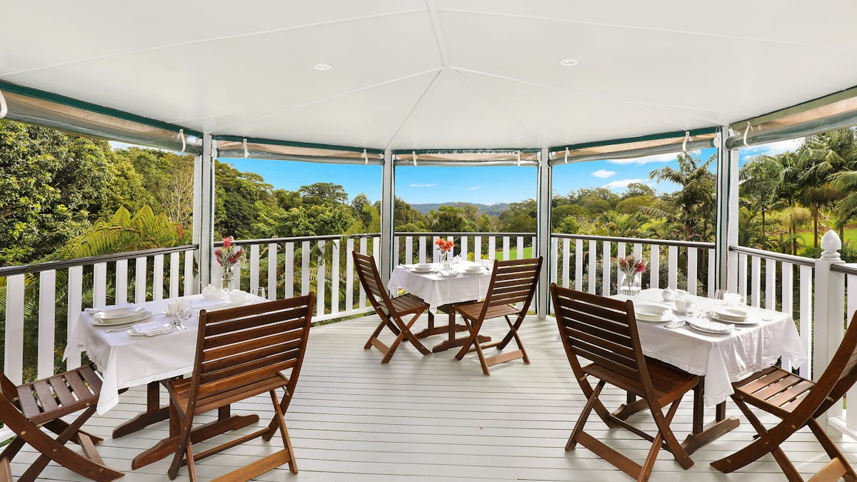 Guests deck overlooking the Blackall Ranges