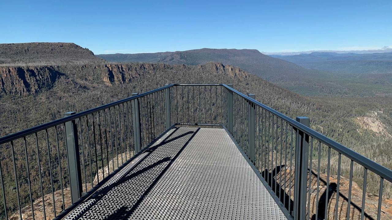 Lookout at Devil's Gullet