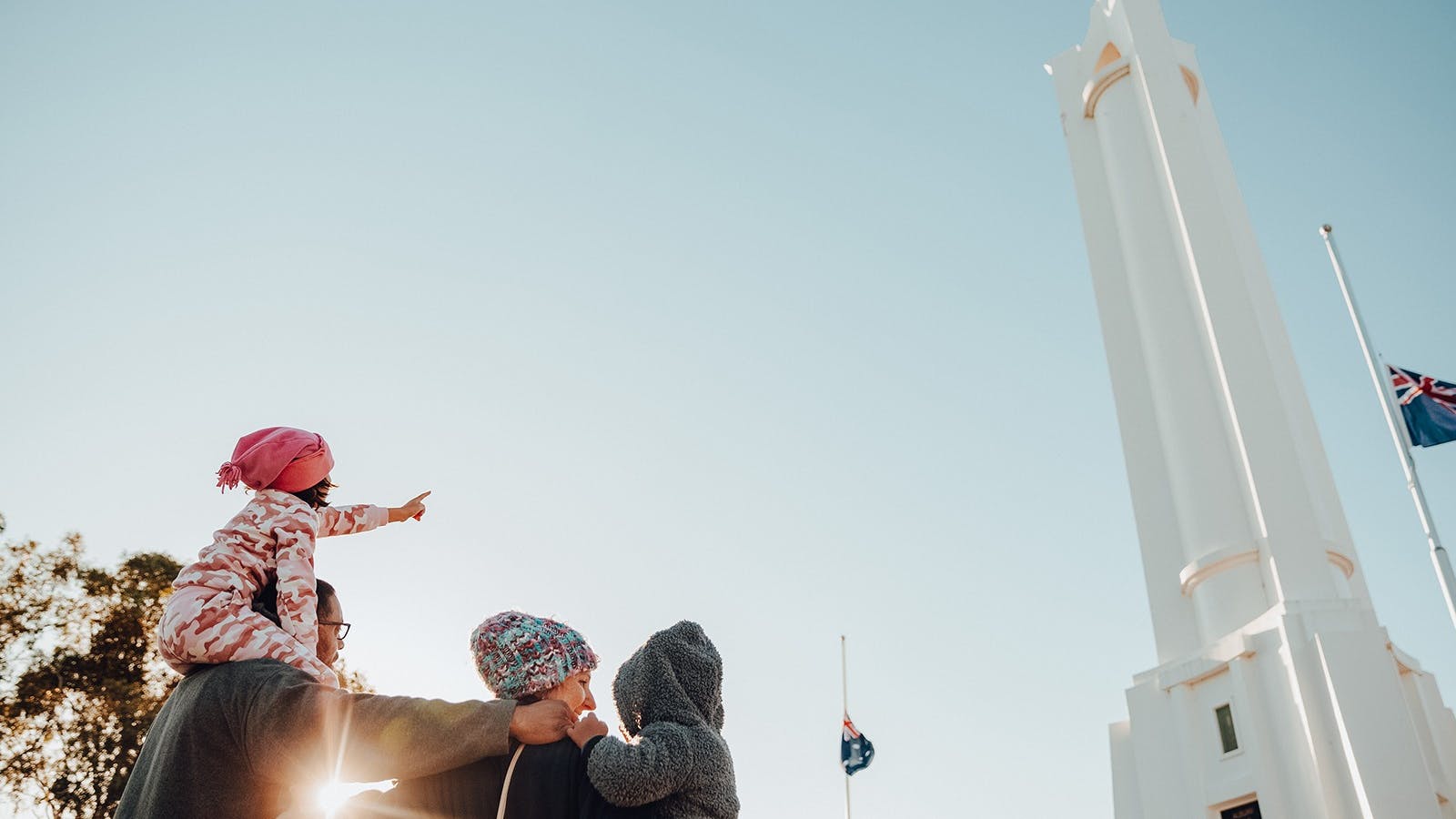 The sun rises on Albury's War Memorial
