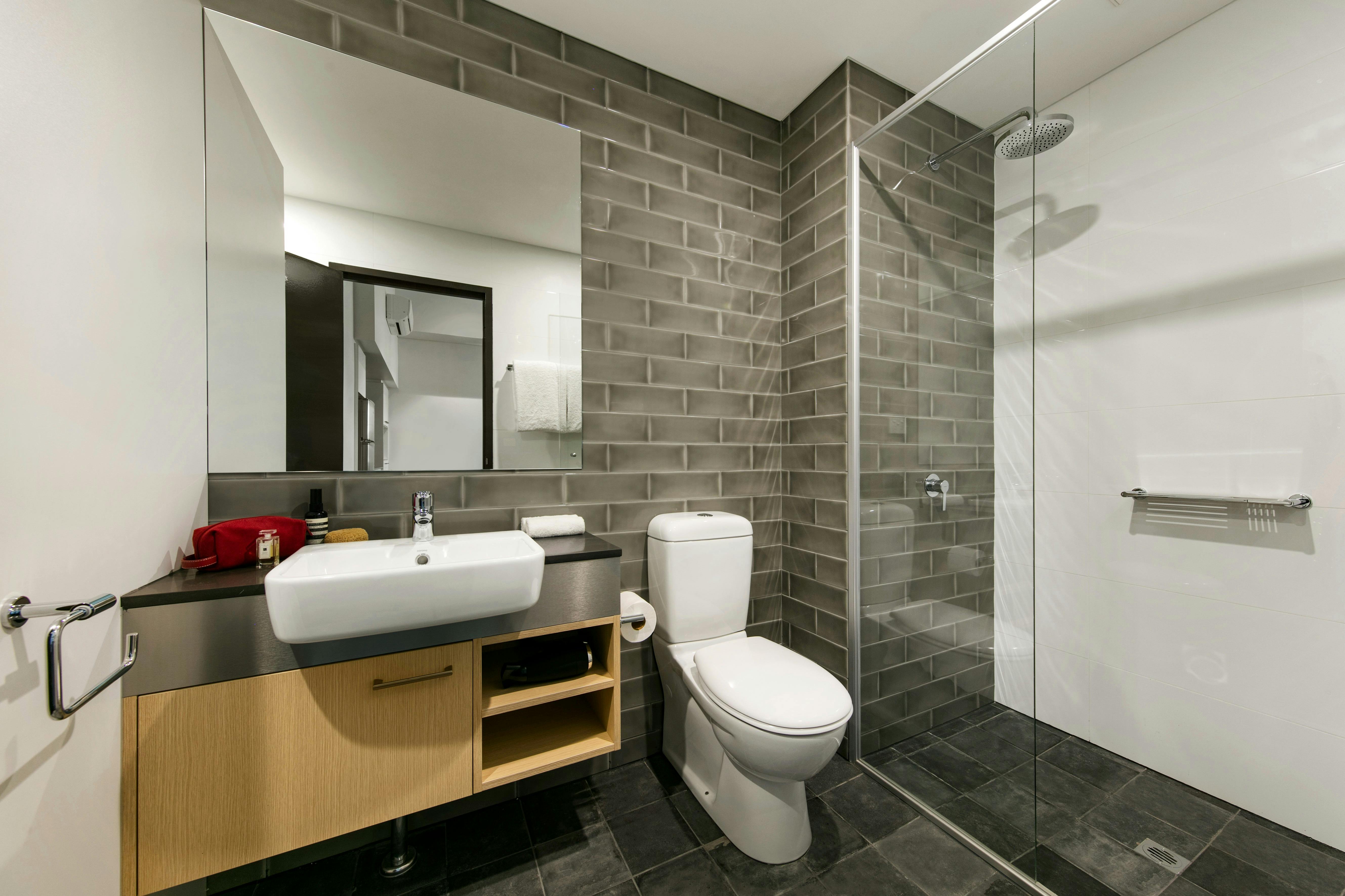 Modern Apartment Bathroom