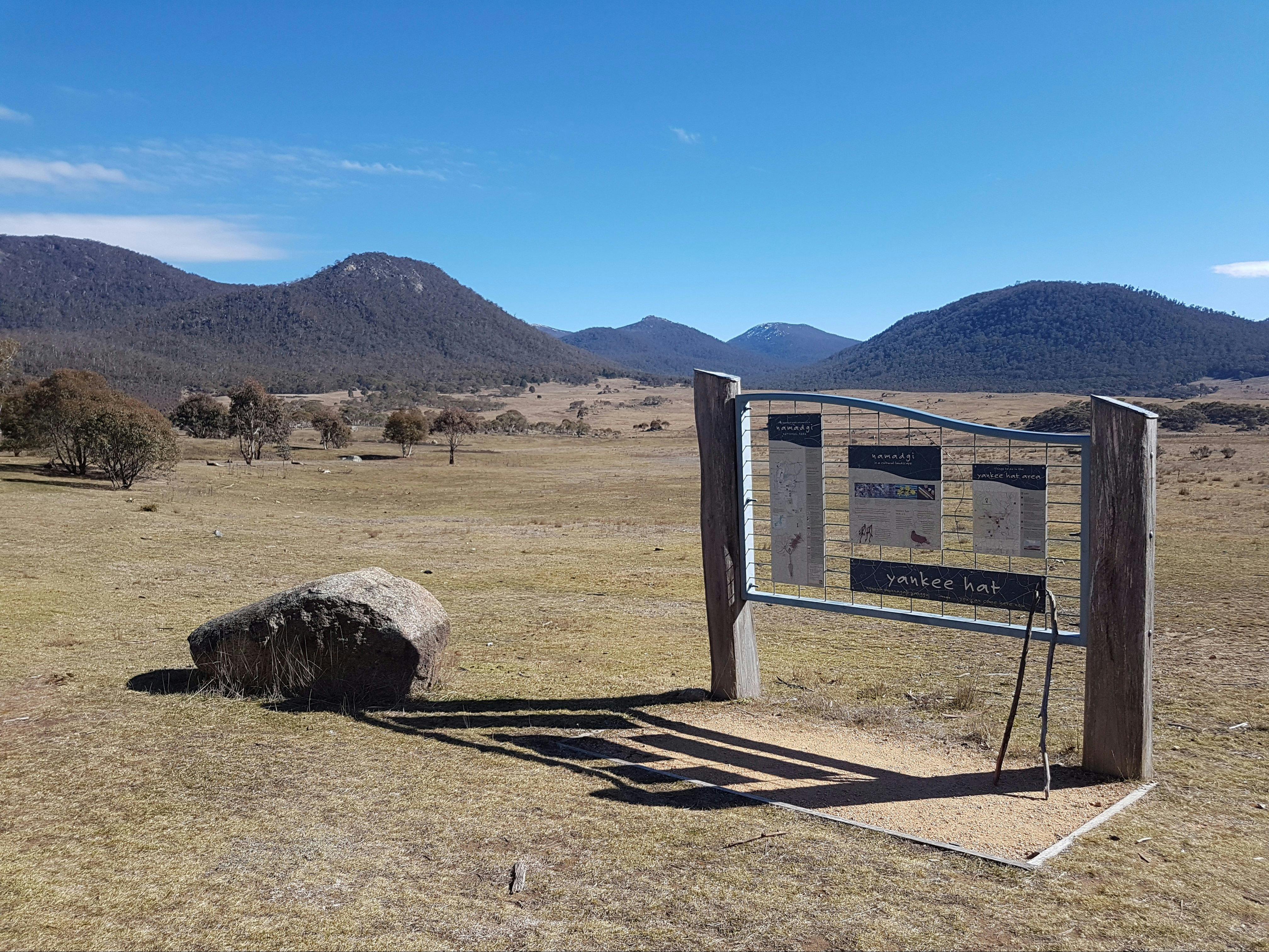 Yankee Hat walking trail signage