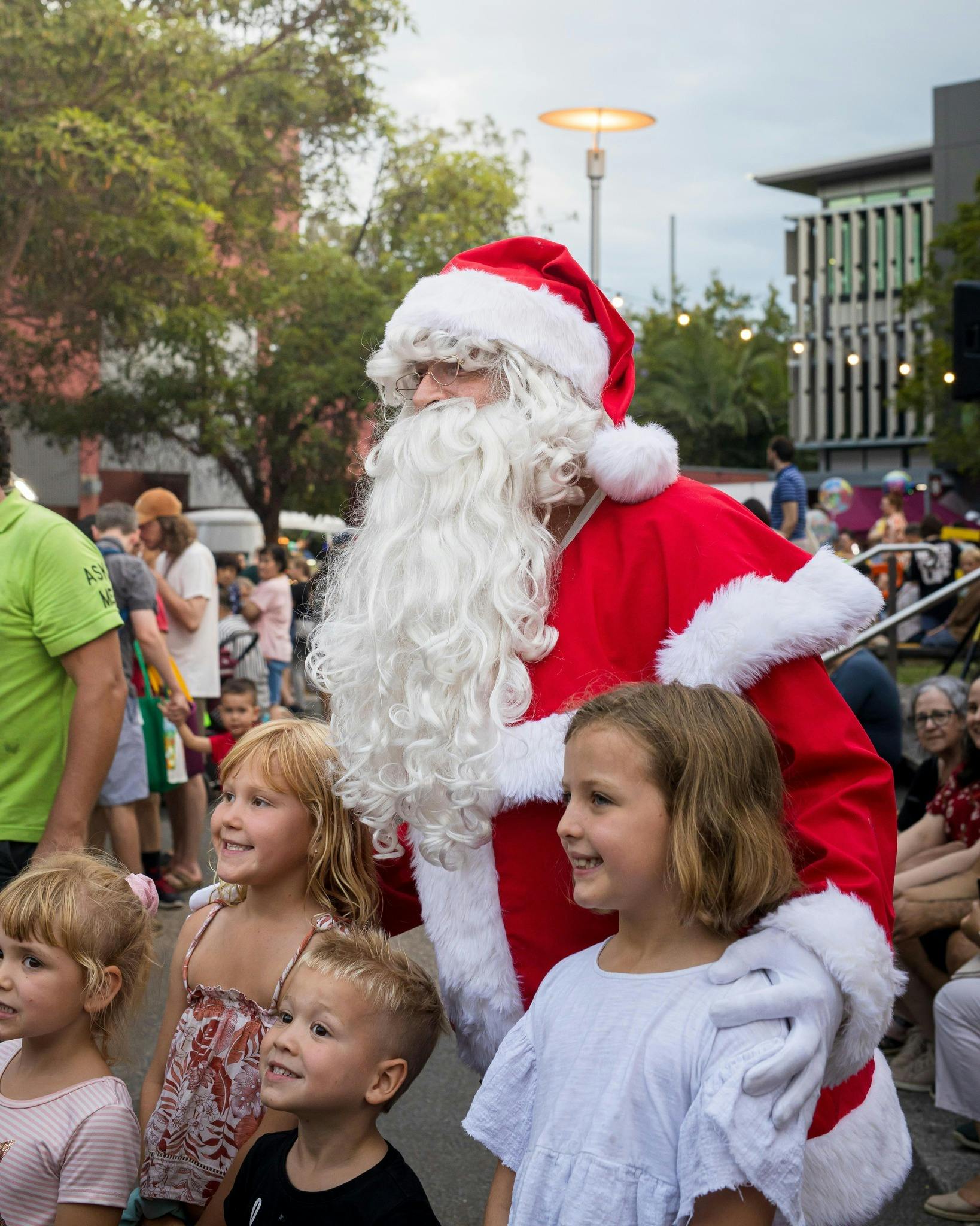 West End Christmas Twilight Market