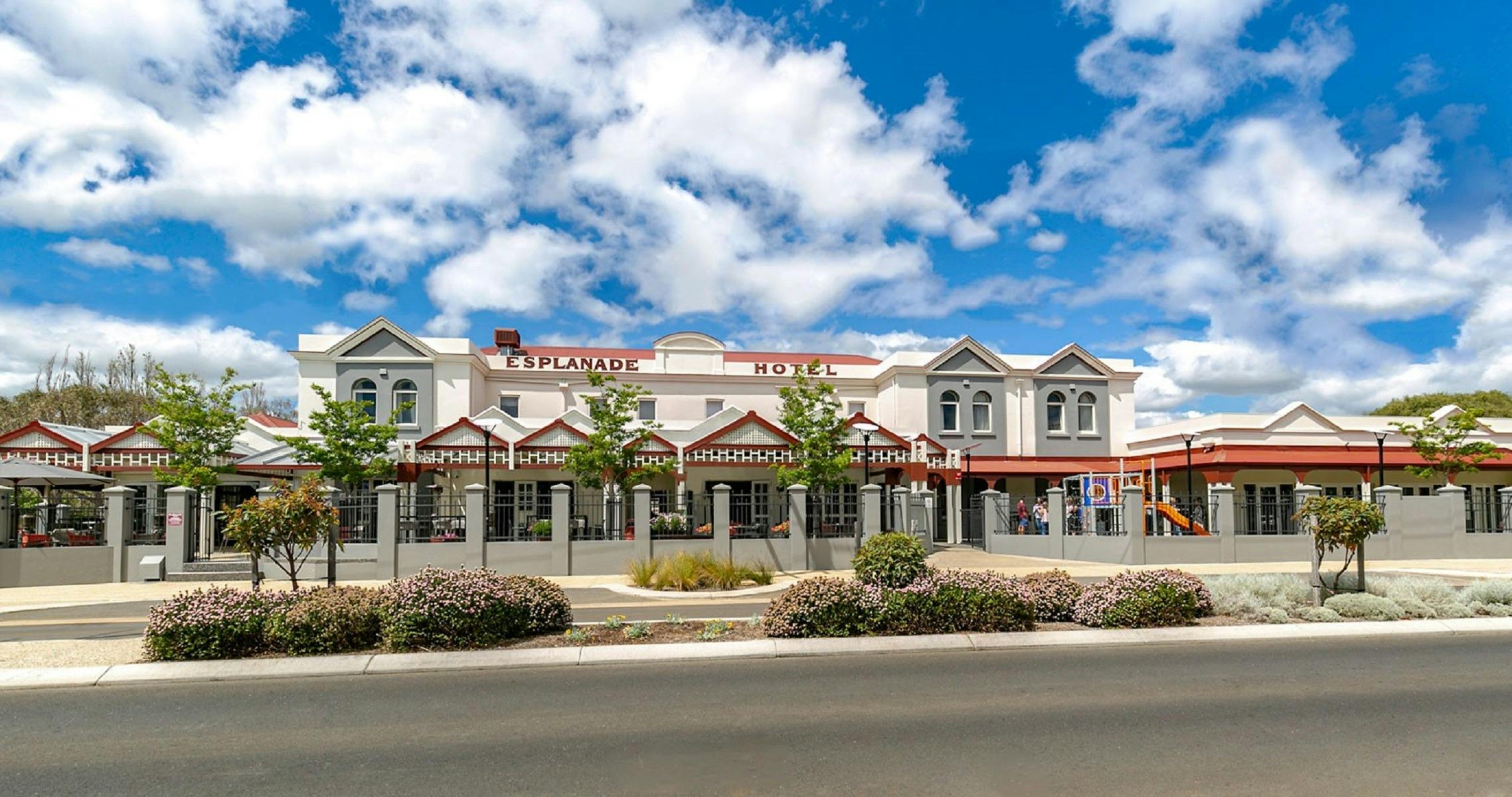 Esplanade Hotel - Busselton