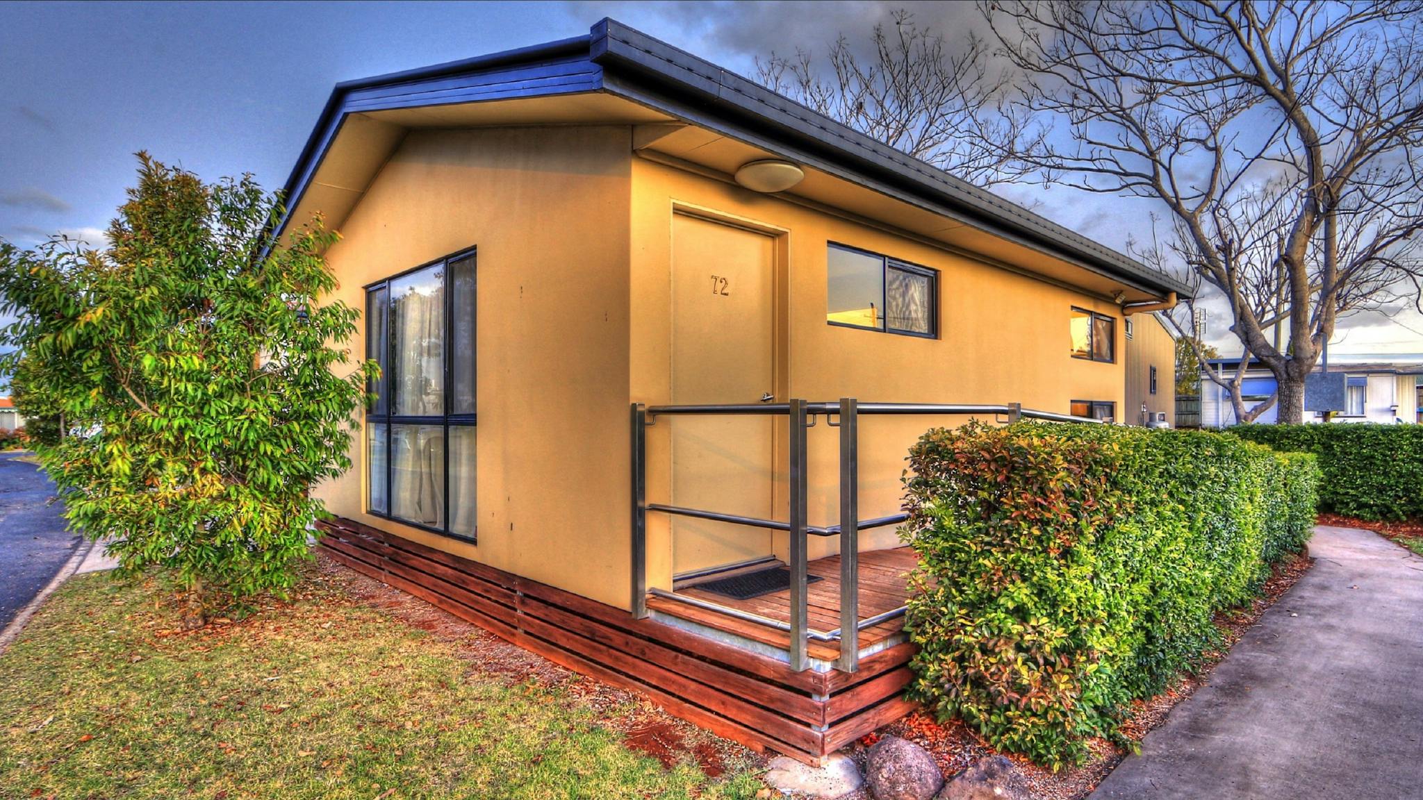 Exterior of 1 Bedroom Cabin 6 Berth at BIG4 Toowoomba Exterior of 1 Bedroom Cabin 6 Berth at BIG4 Toowoomba
