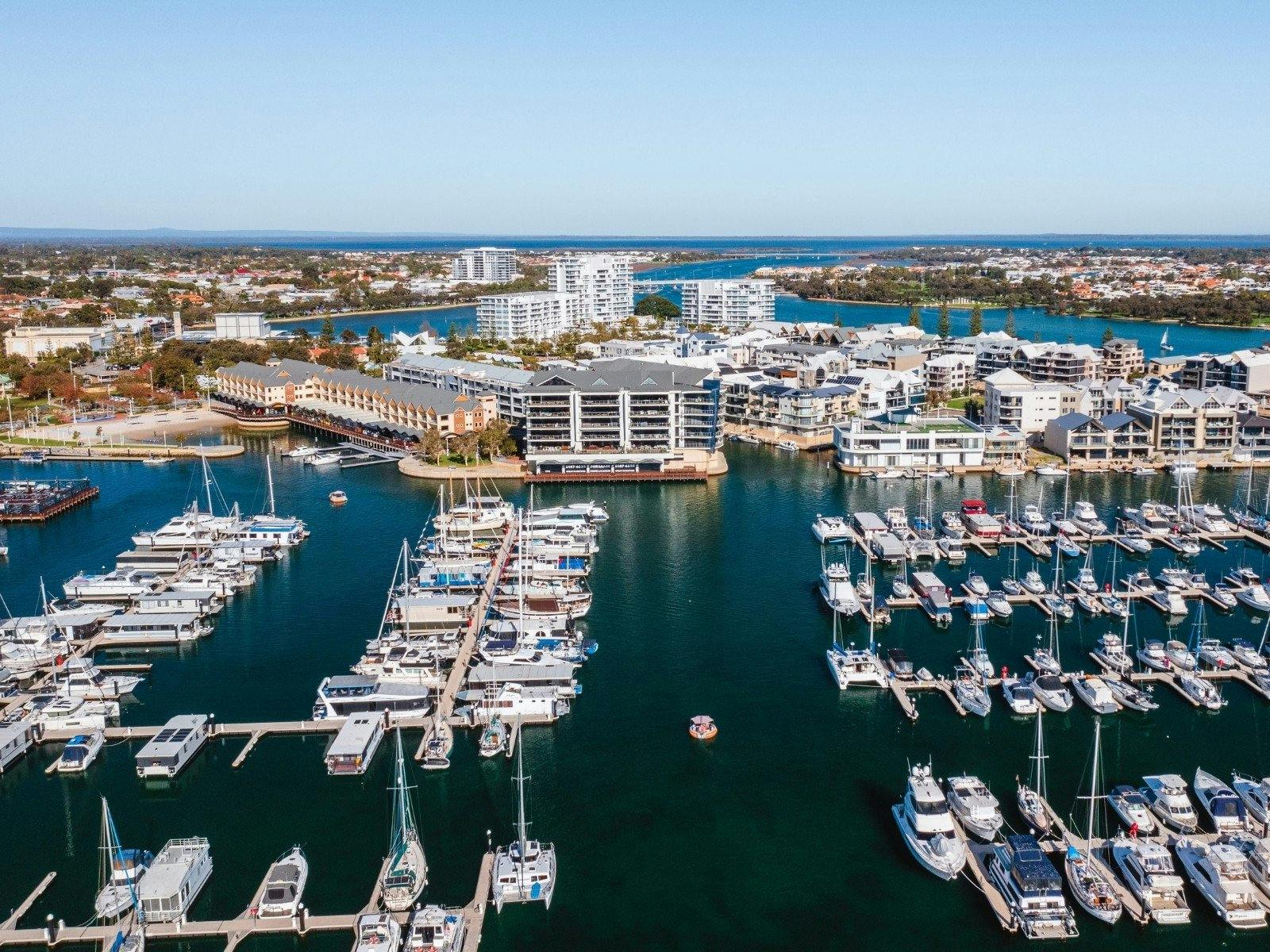 Morning: Breakfast & the Heart of Mandurah