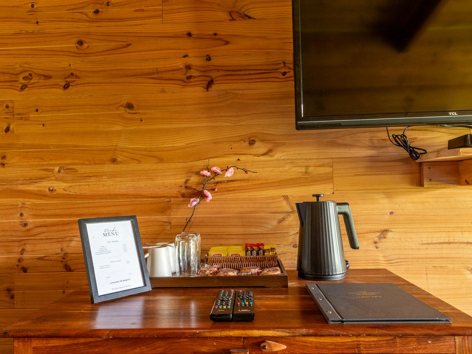 Complimentary Tea and Coffee on wooden desk