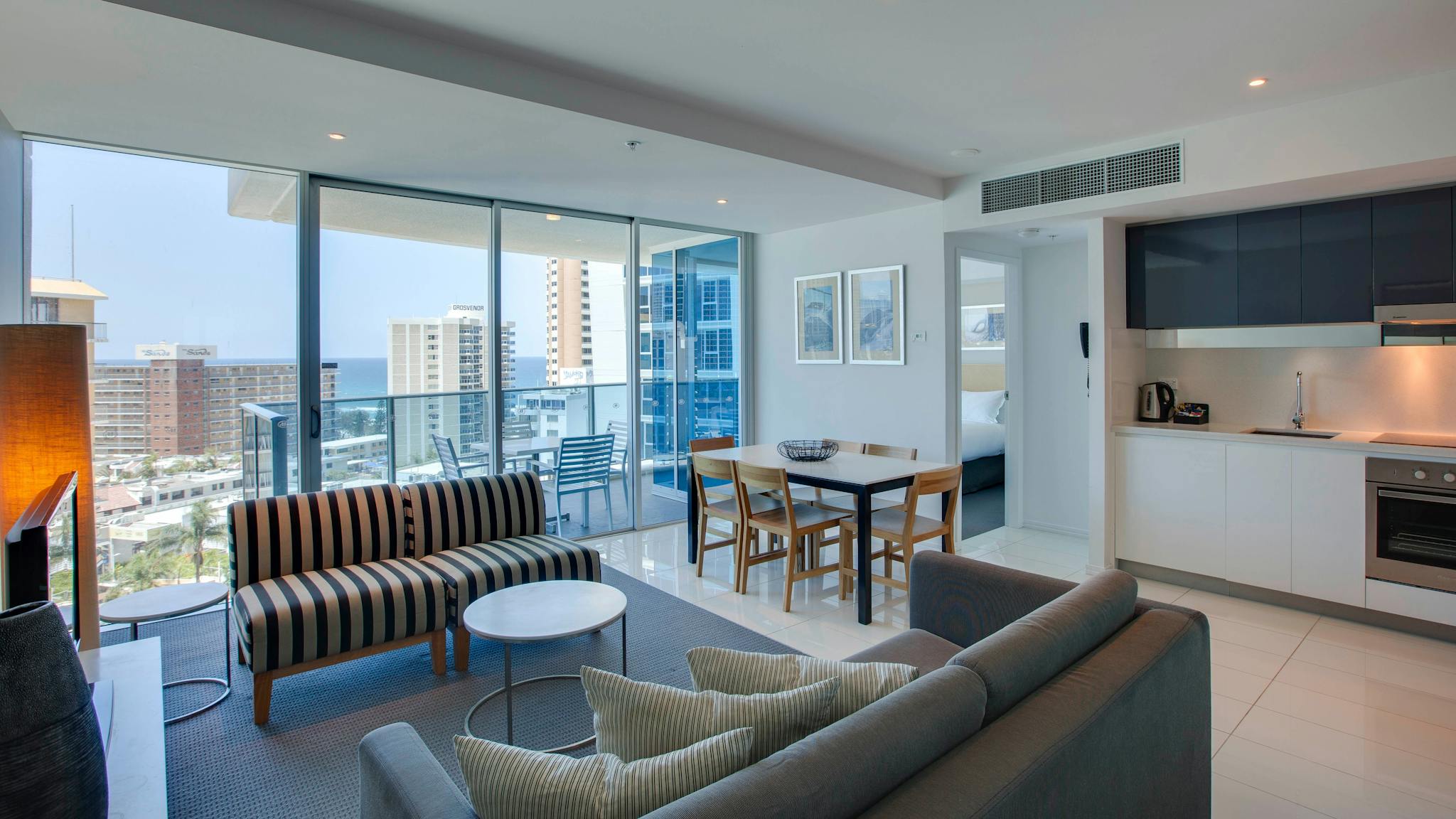 Hilton Surfers Paradise 2 Bedroom City View Residence Hilton Surfers Paradise 2 Bedroom City View Residence
