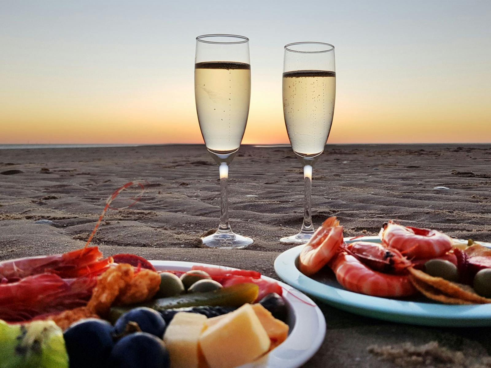 Karumba Cruises - Champagne and Platters on sunset cruise