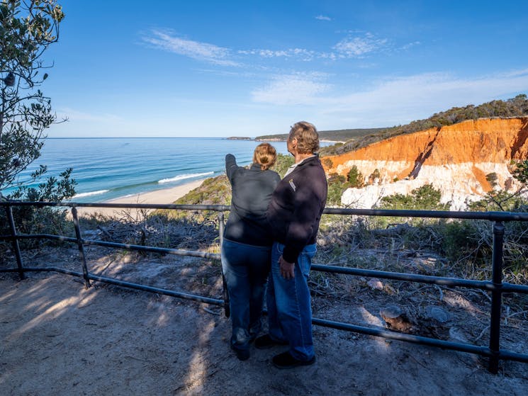 Two guests enjoy the view at Pinnacles Lookout