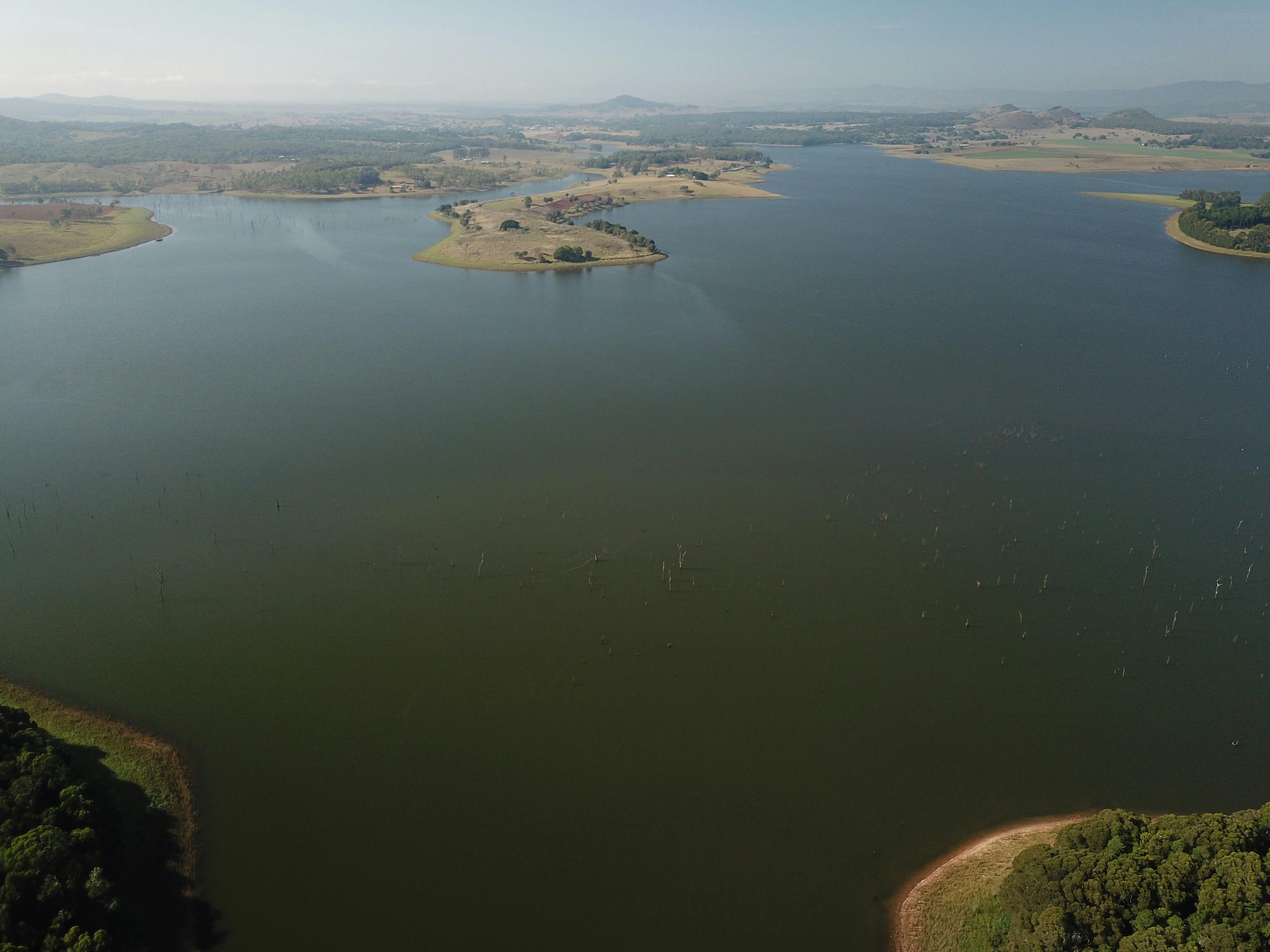 tinaroo from the air