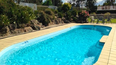 Pool at Tuckerbox Motor Inn