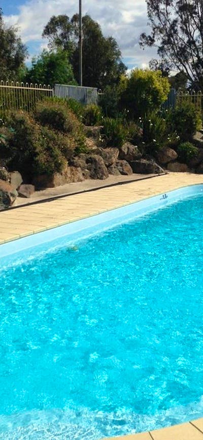 Pool at Tuckerbox Motor Inn