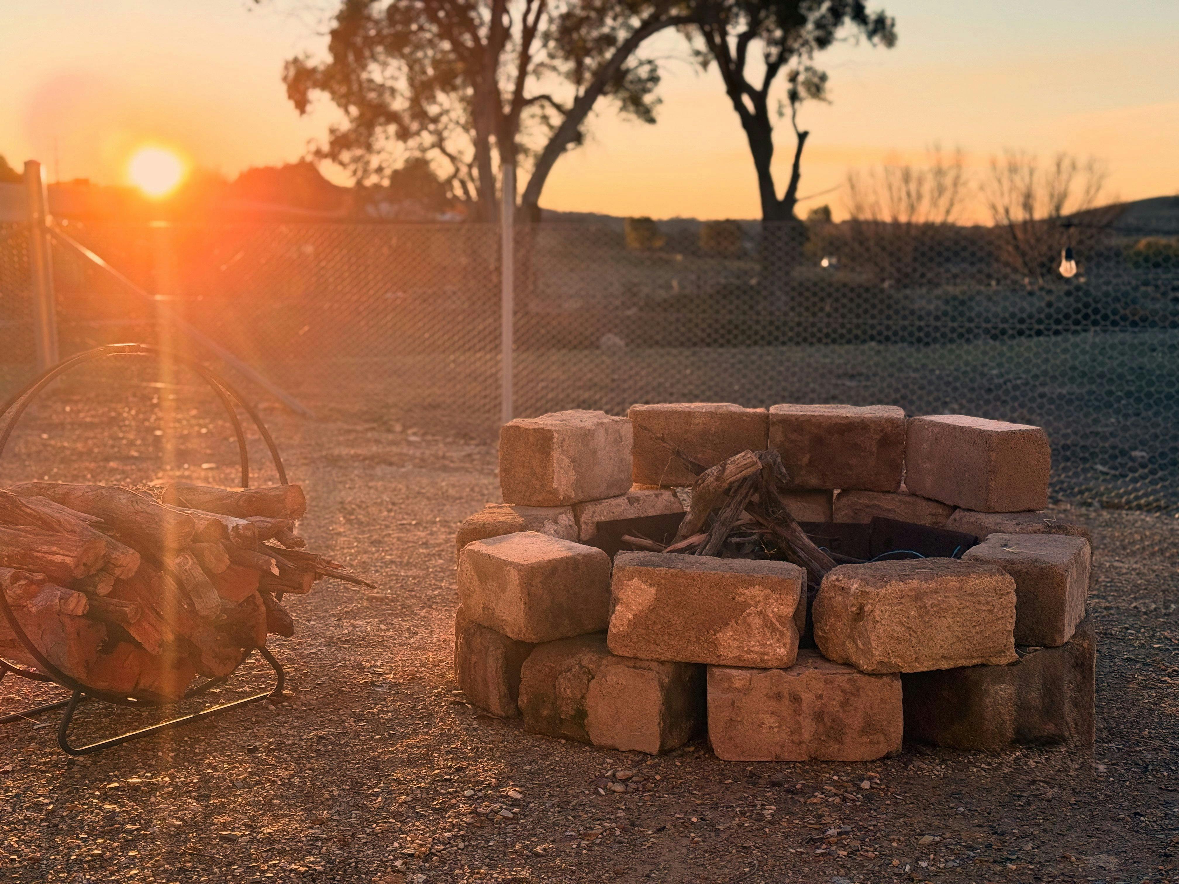 Yass Valley Accommodation with fire pit