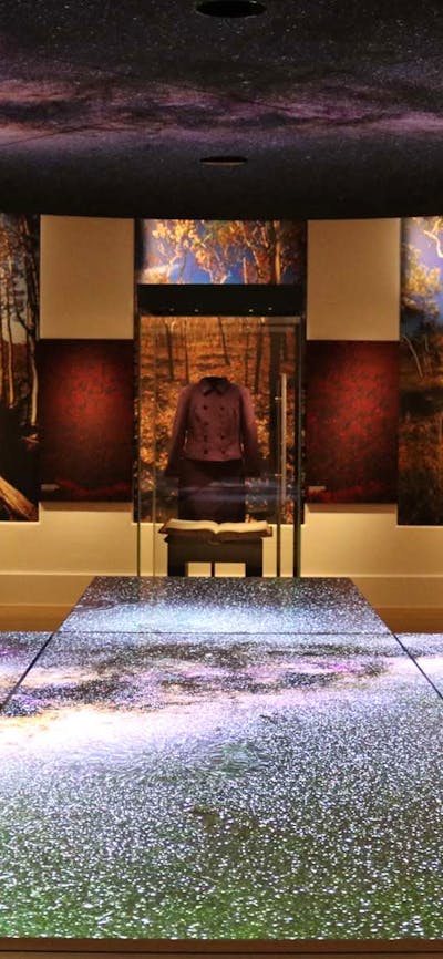Voices / Dhuniai exhibition gallery