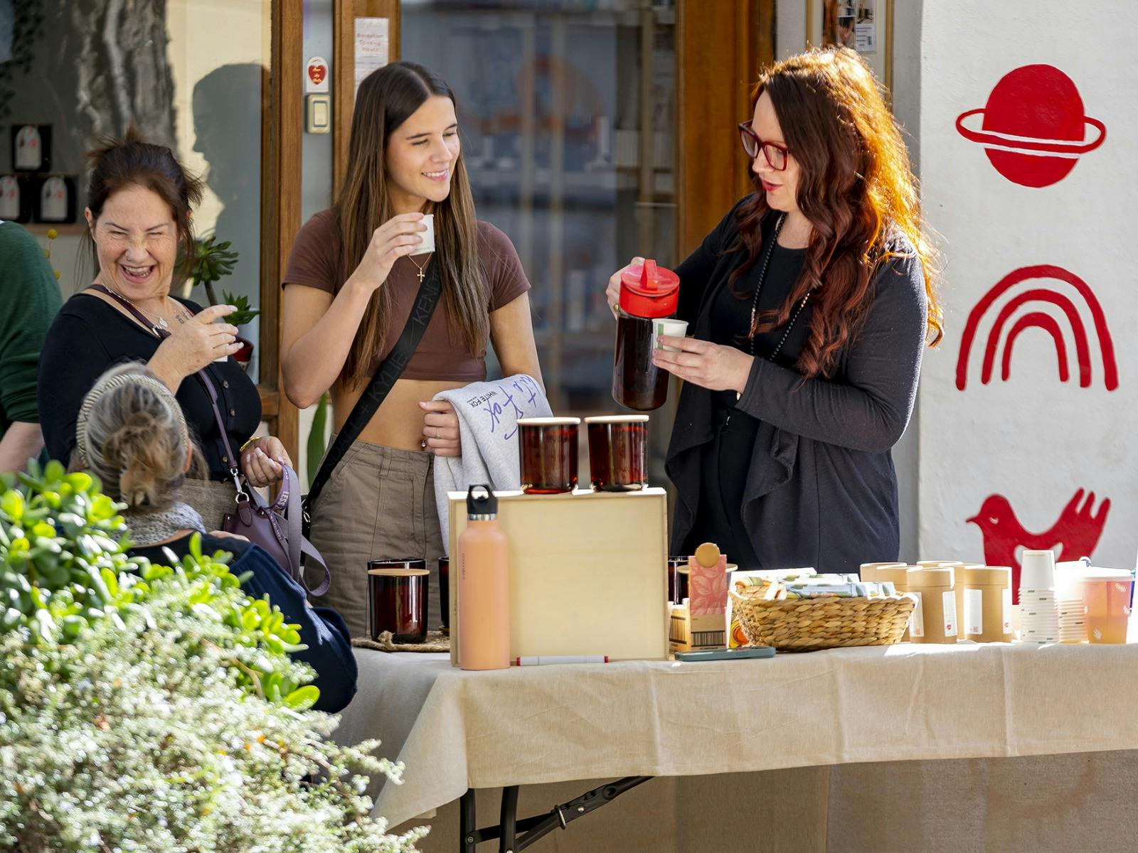 stall holder interaction market
