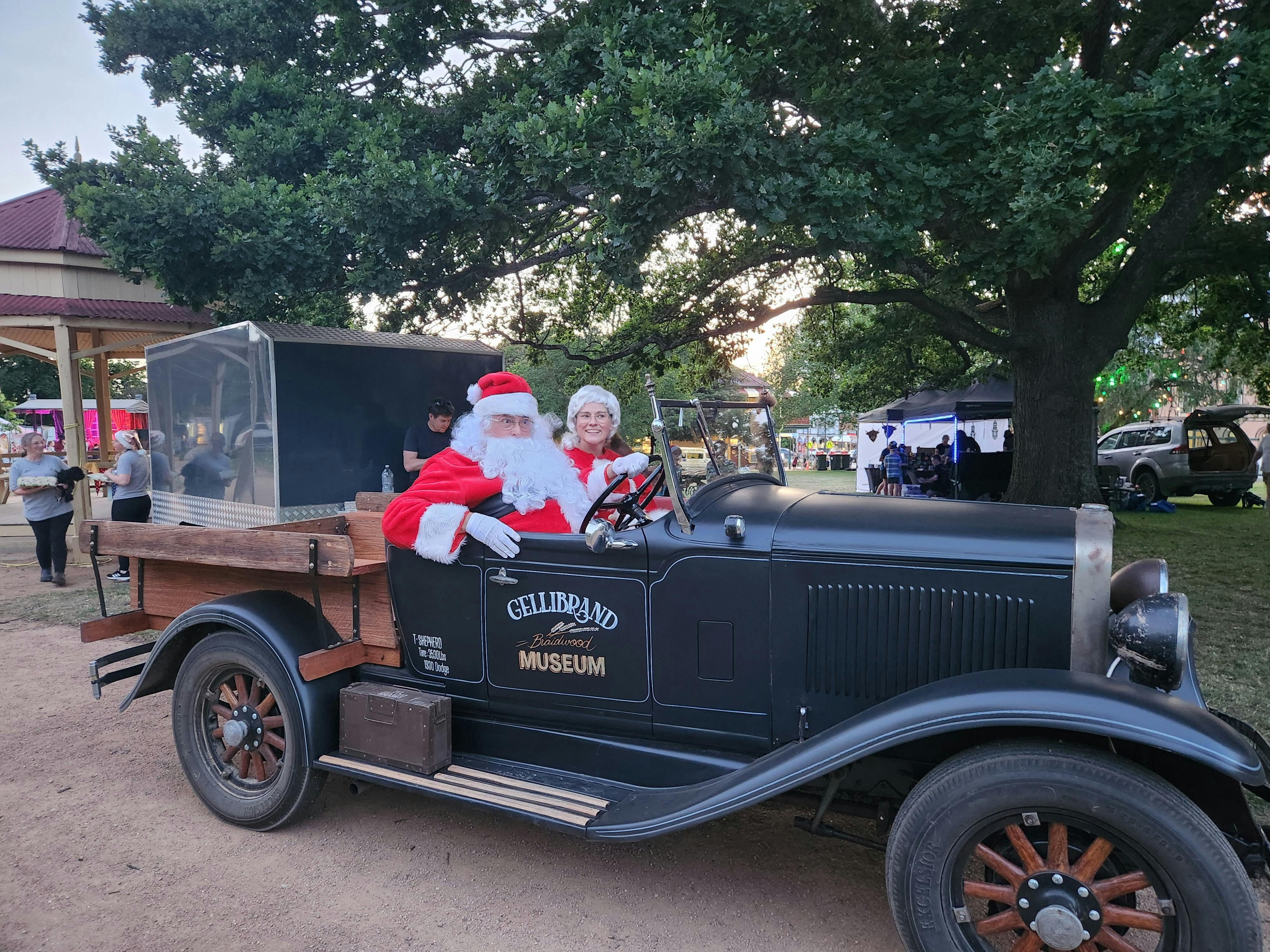 Santa 2025