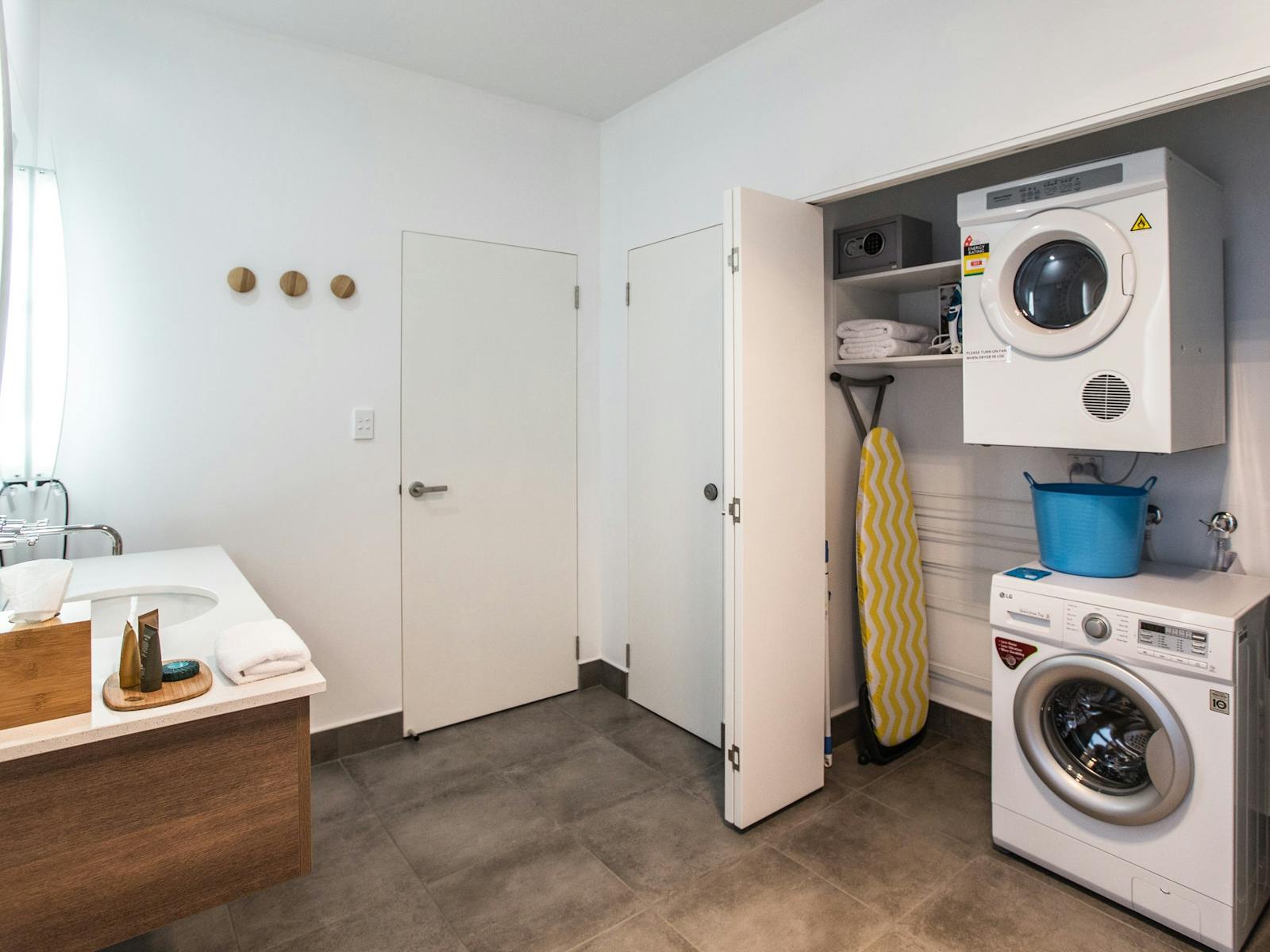 Laundry Area - Island Quarters