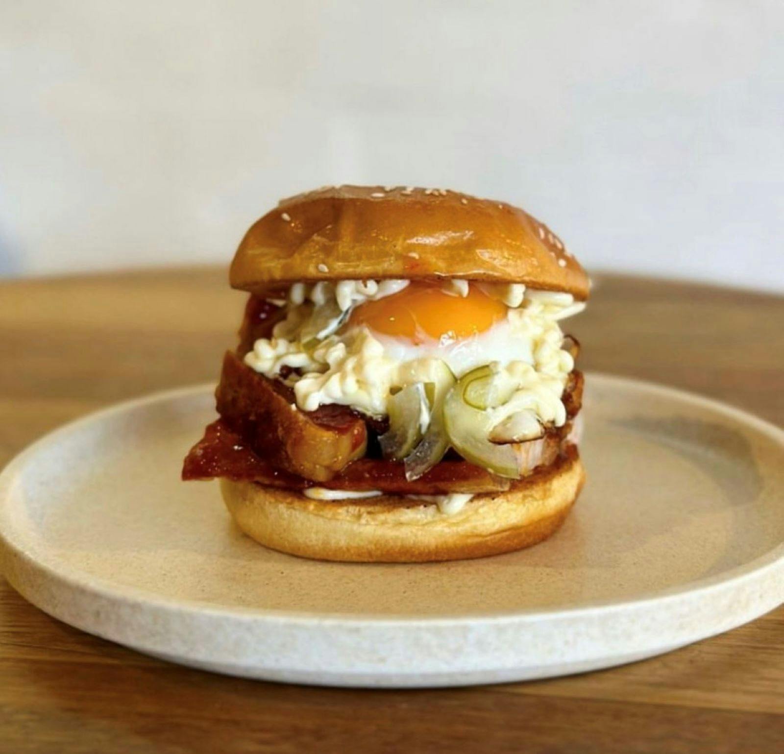 Boucan Diner Breakfast Burger