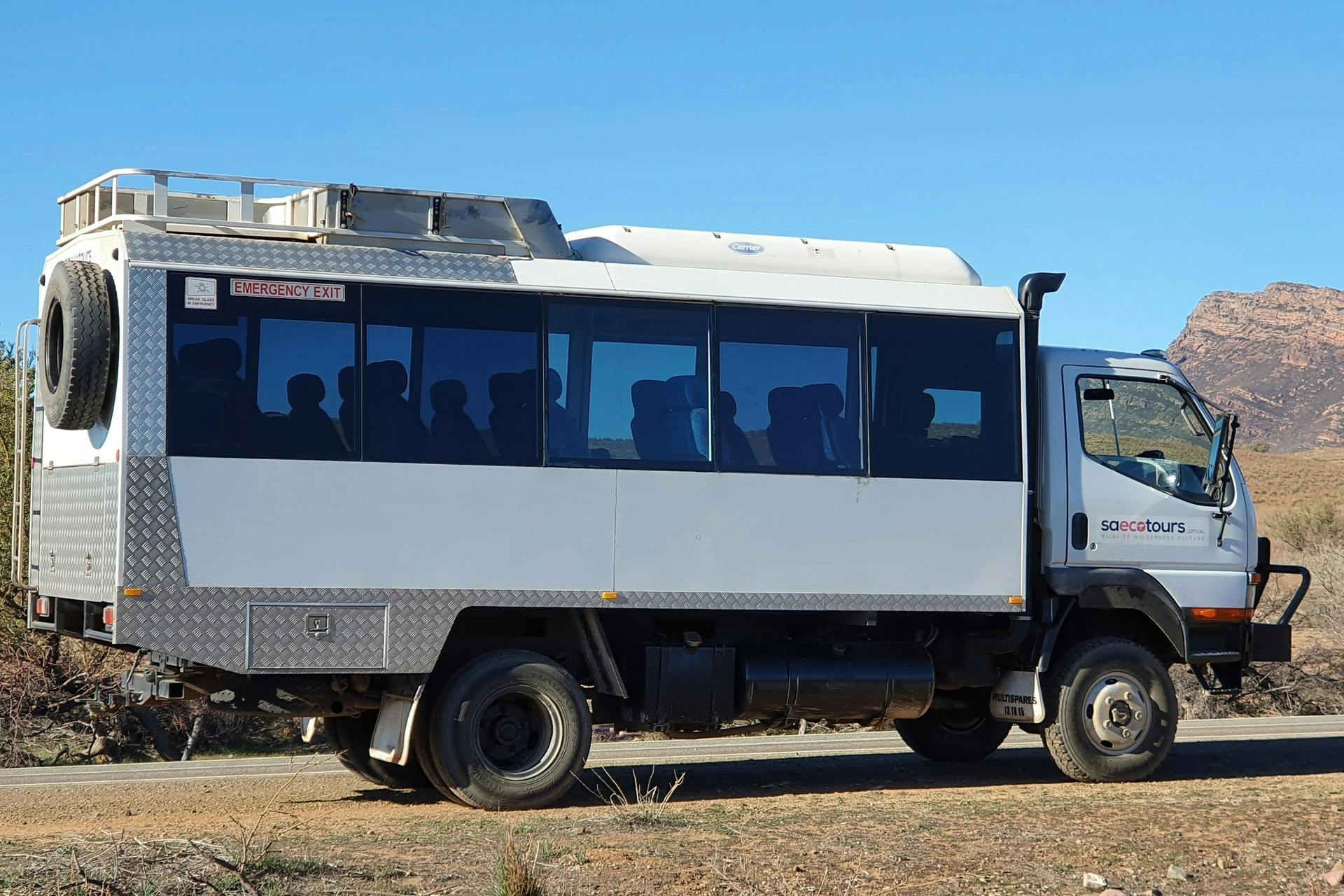 Tour vehicle