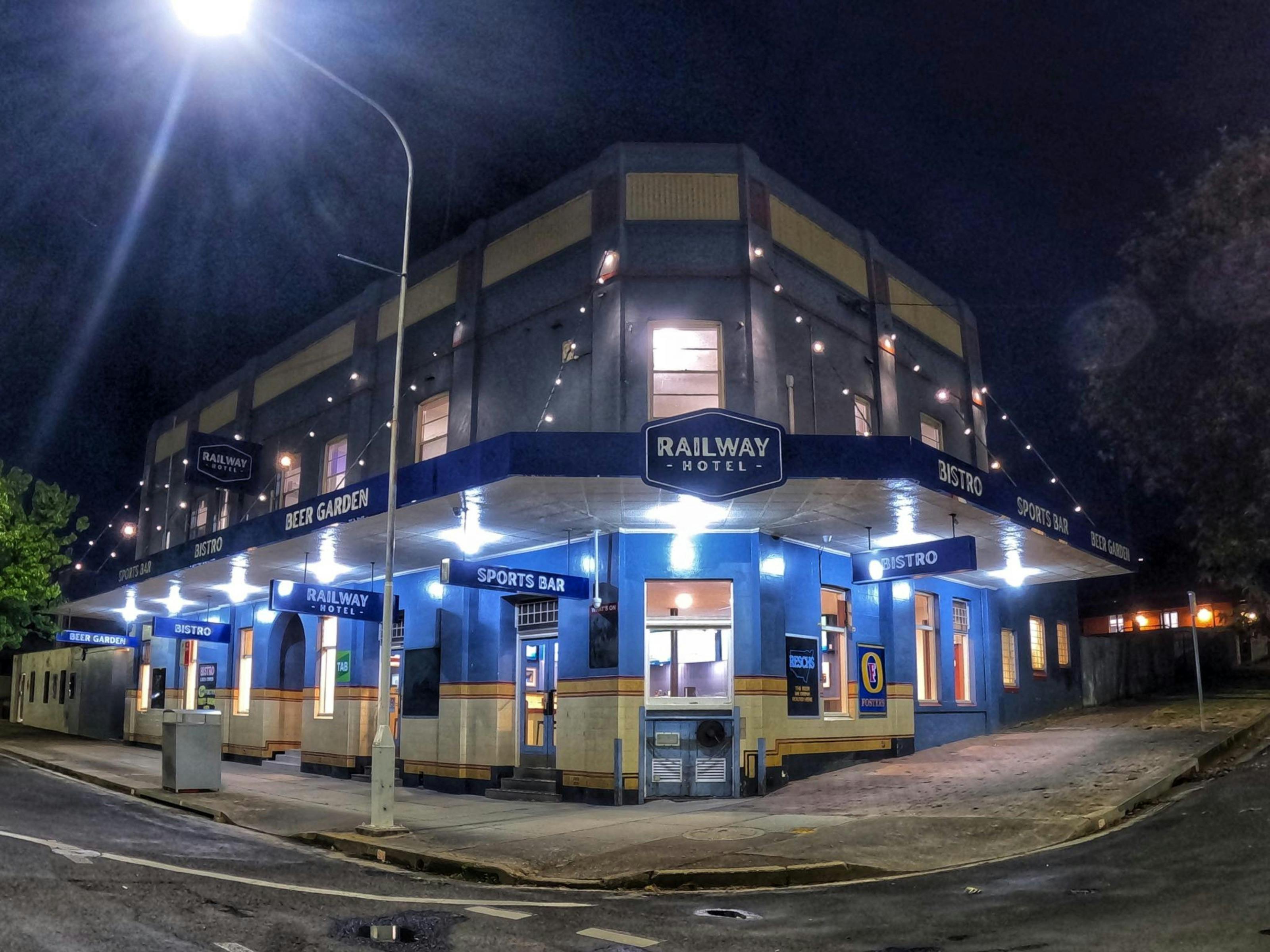 Railway Hotel Cowra edit