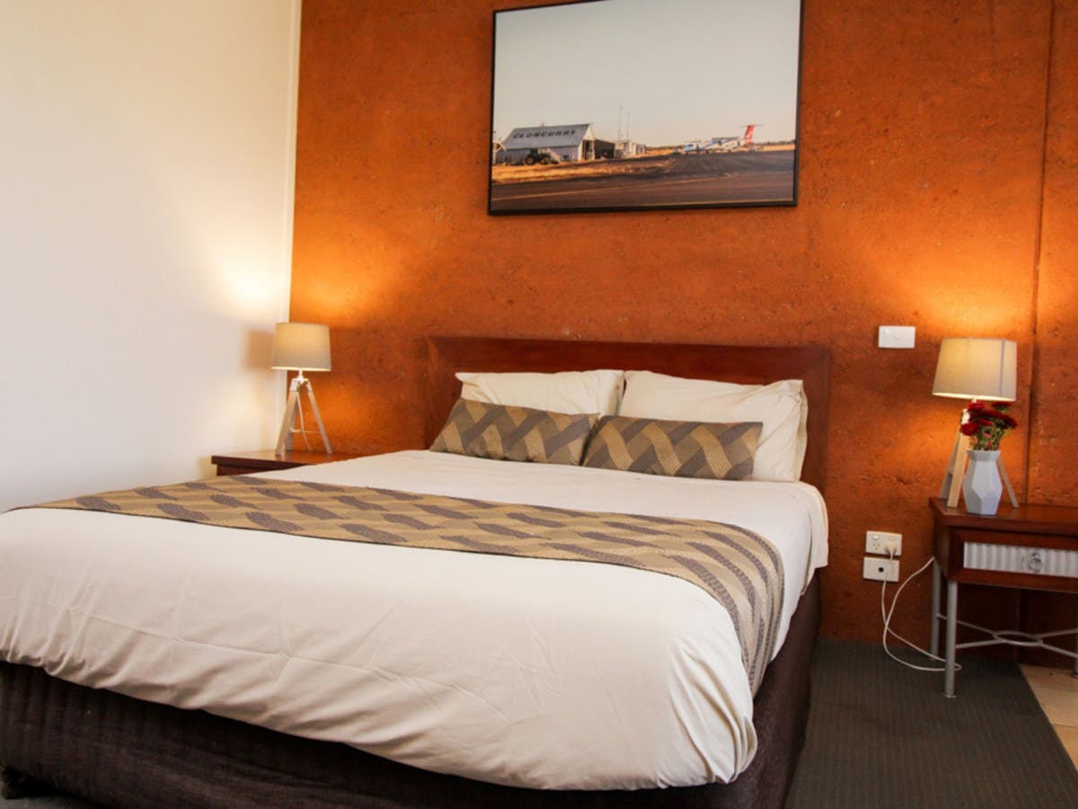 Queen Room Queen Room