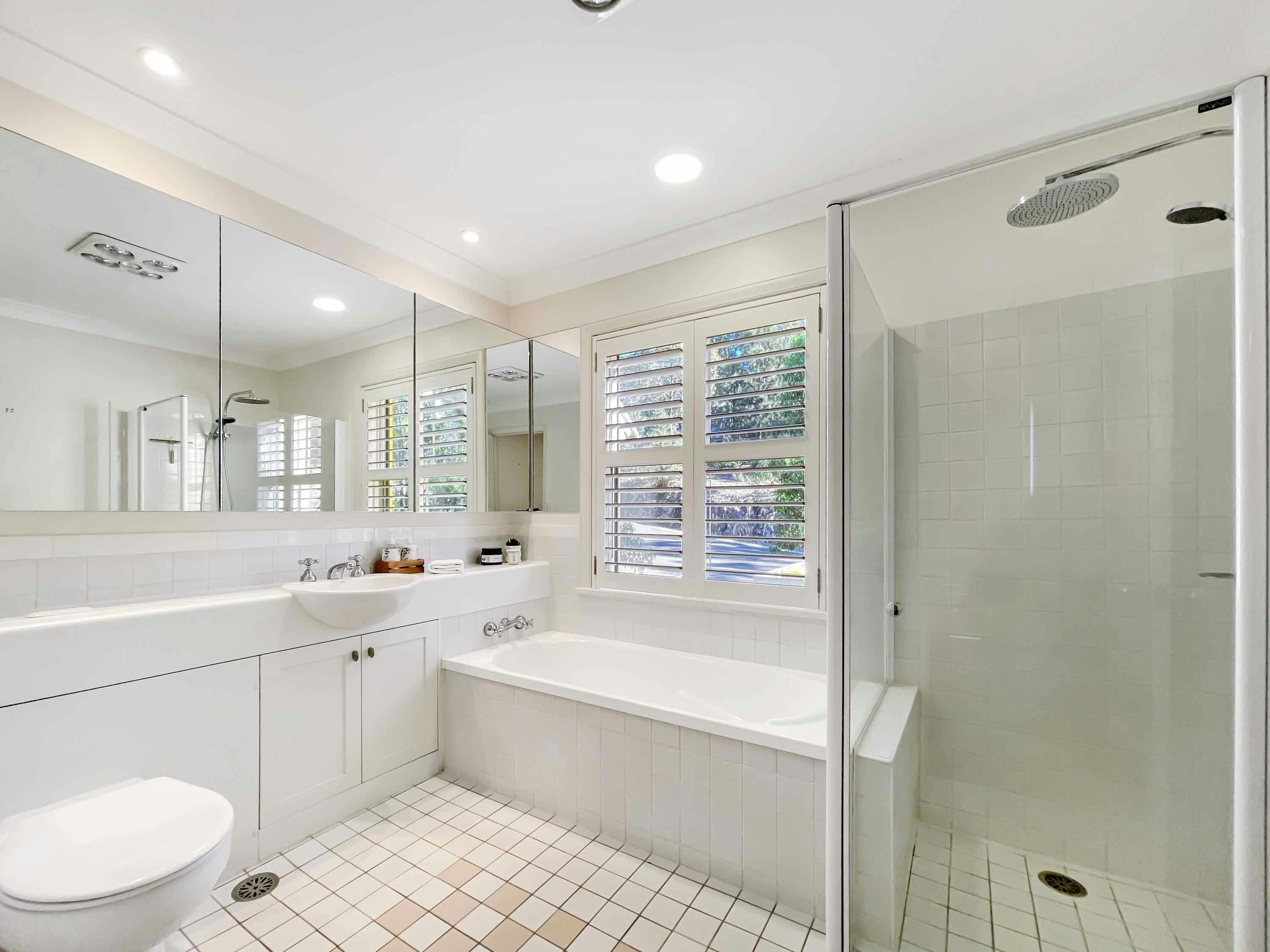 욕조가 있는 욕실