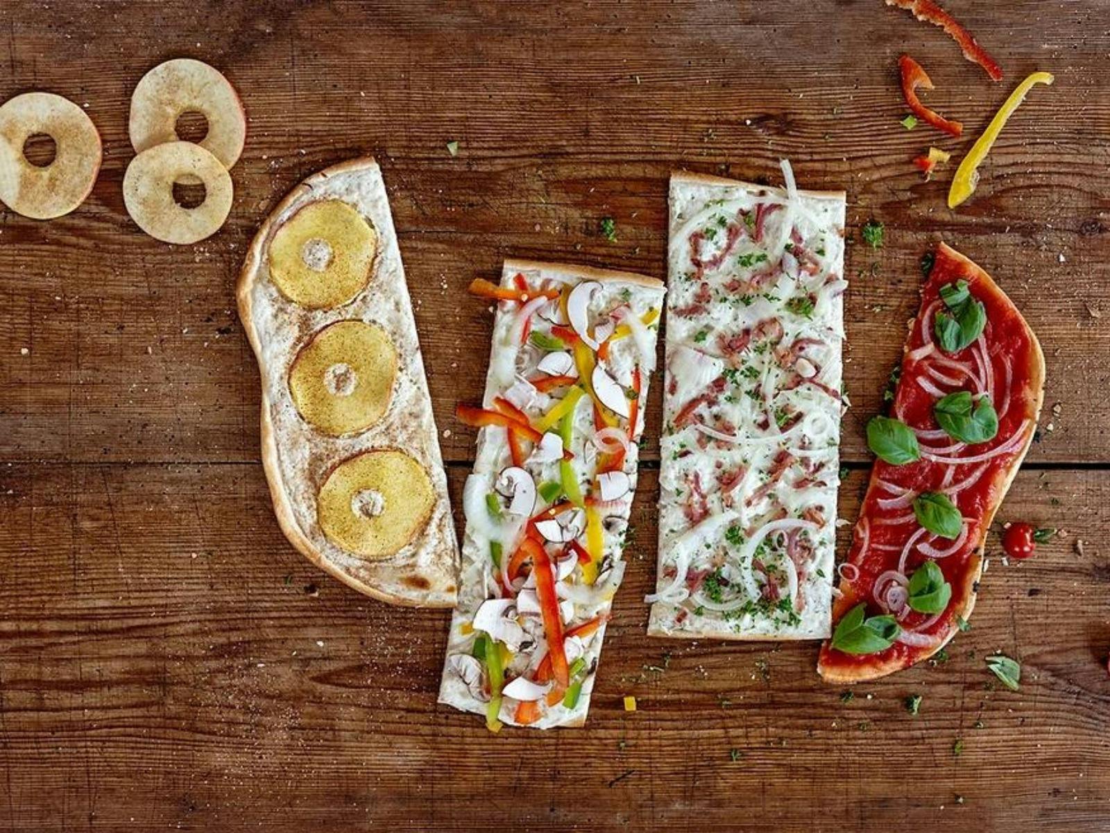 Image of different pieces of flammekueche