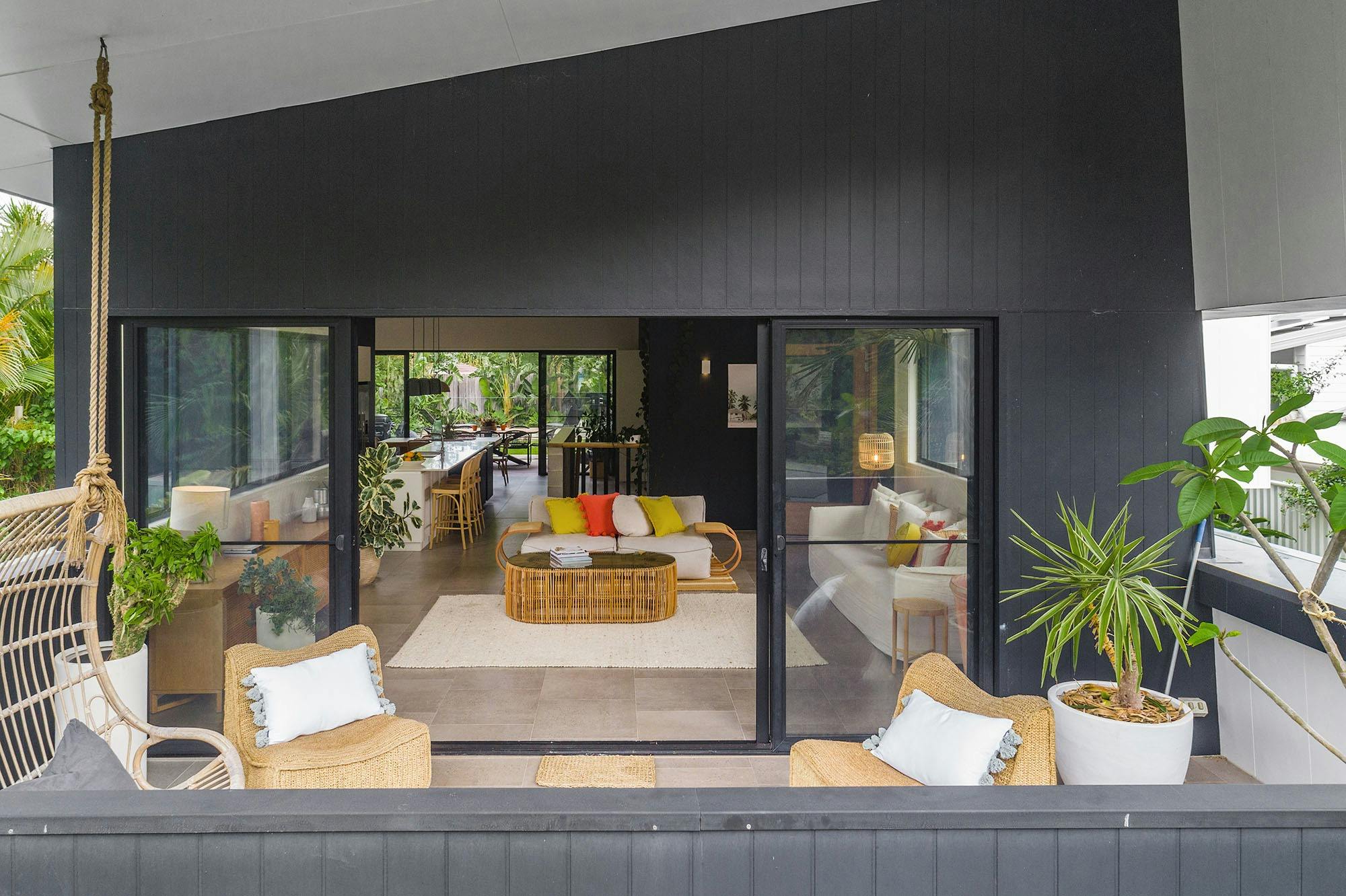 Melaleuca - Byron Bay - View of Balcony and Living Room