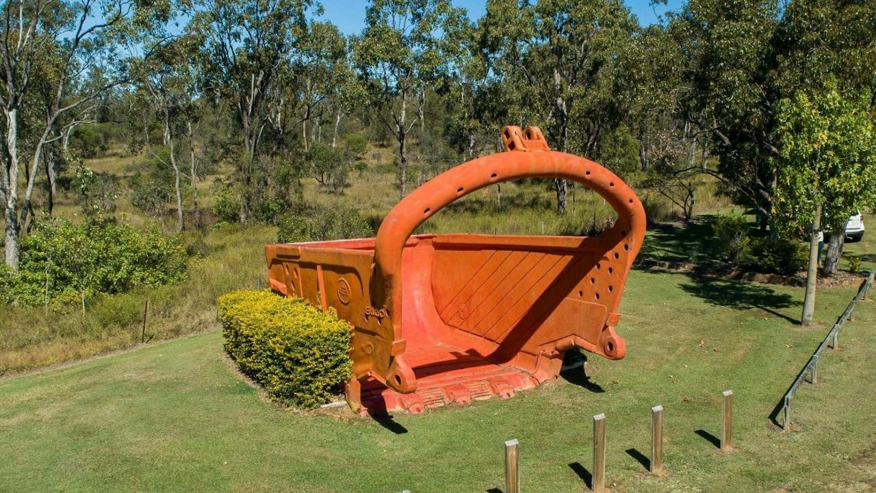 Glenden Big Bucket