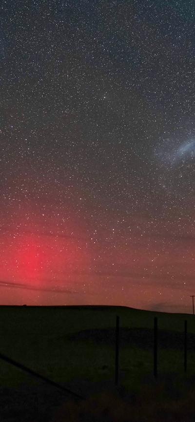 The aurora appears red in colour as it is usual to capture the upper levels of the aurora here