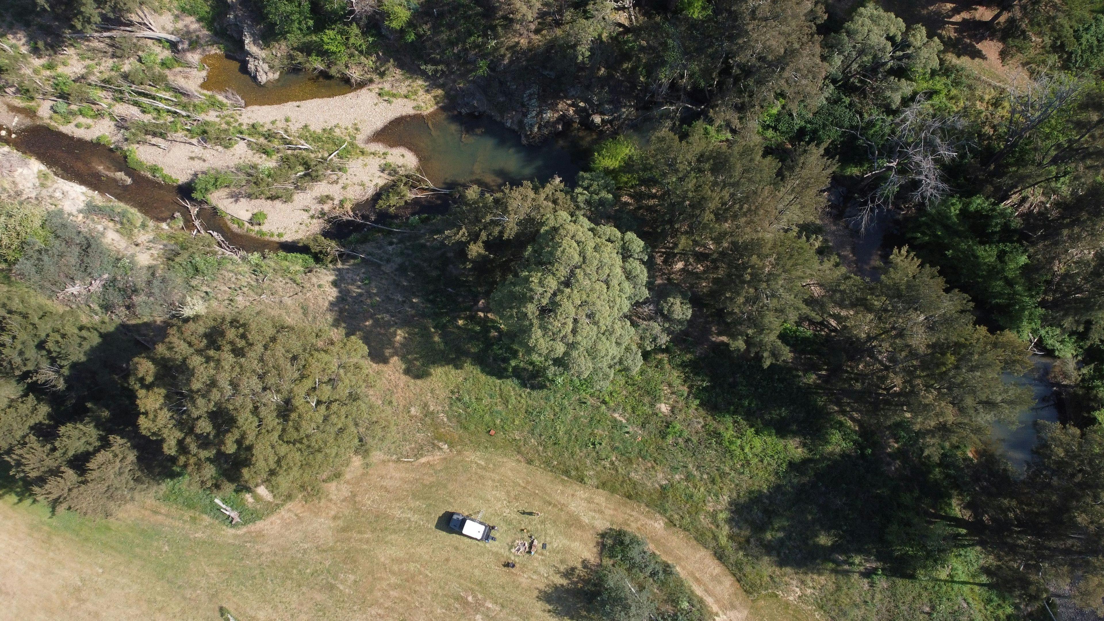 브레이즌헤드 - 하나의 위대한 장소