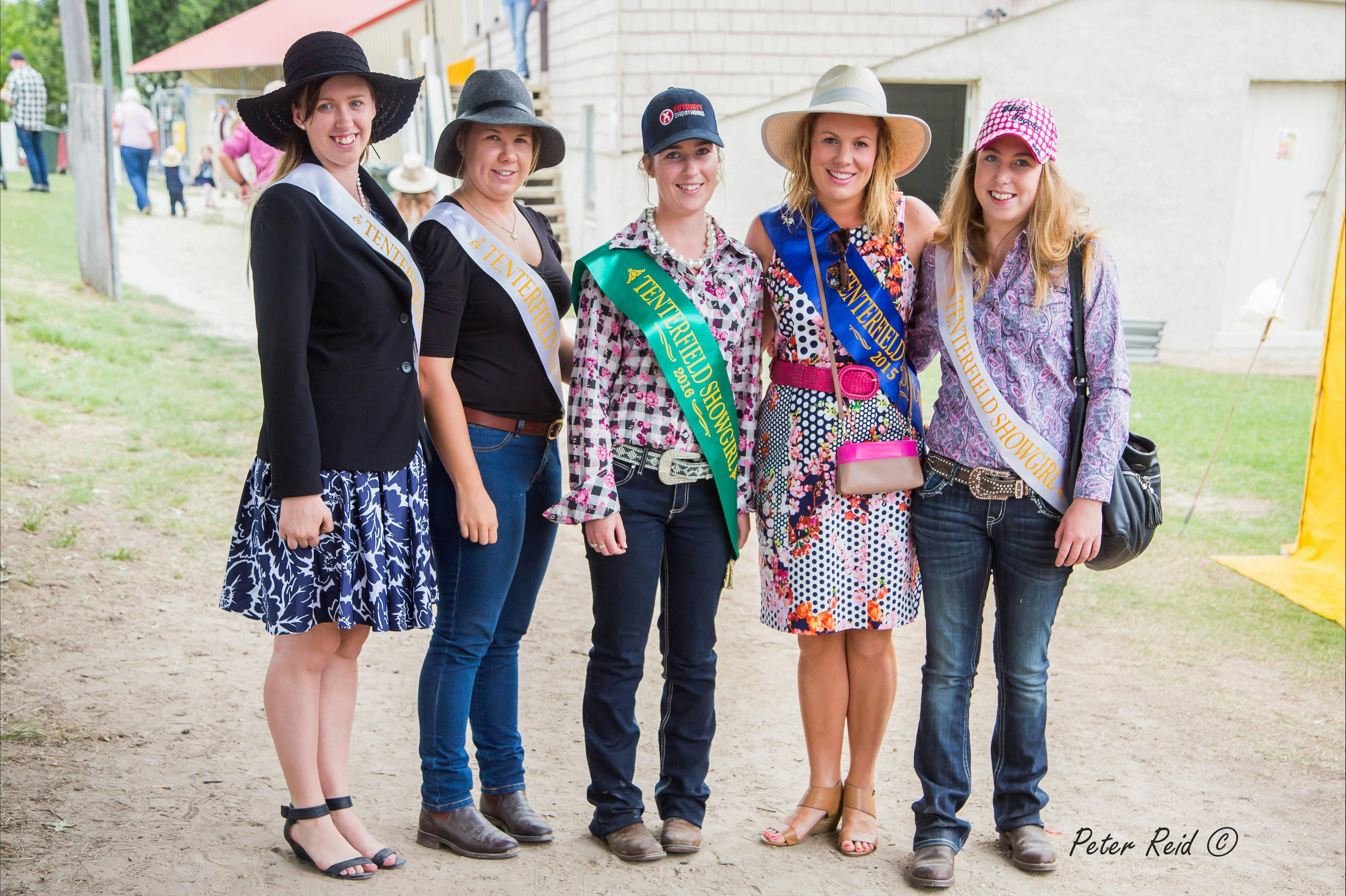 Tenterfield Showgirls at the Tenterfield Show