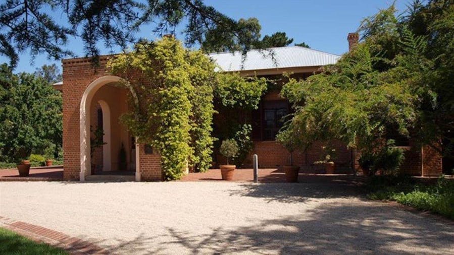 Historic Cummins House