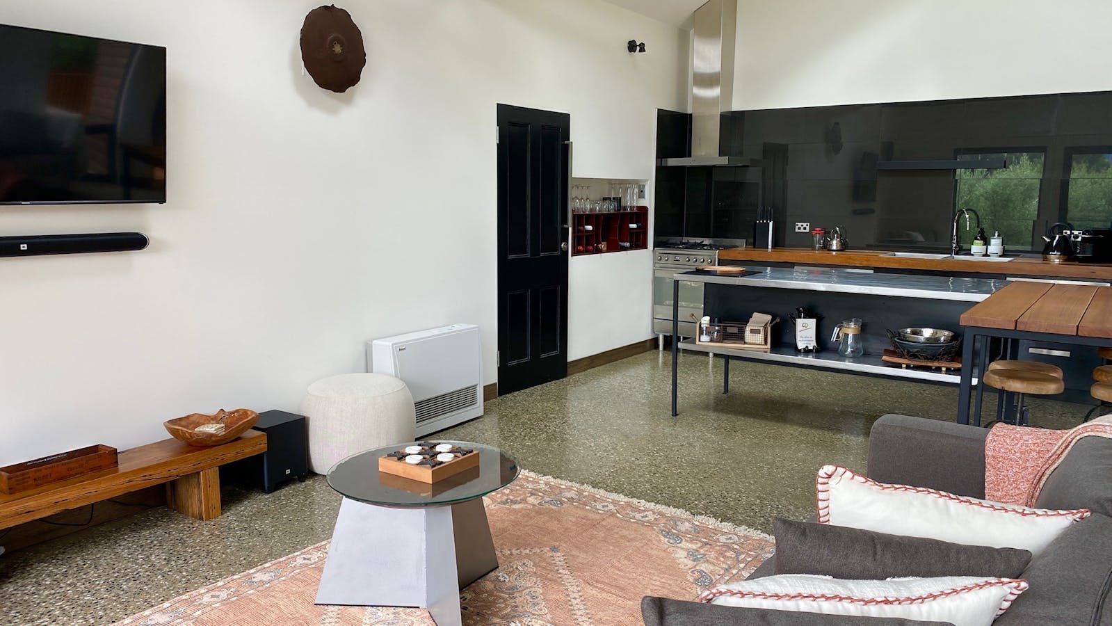 Living and Kitchen area