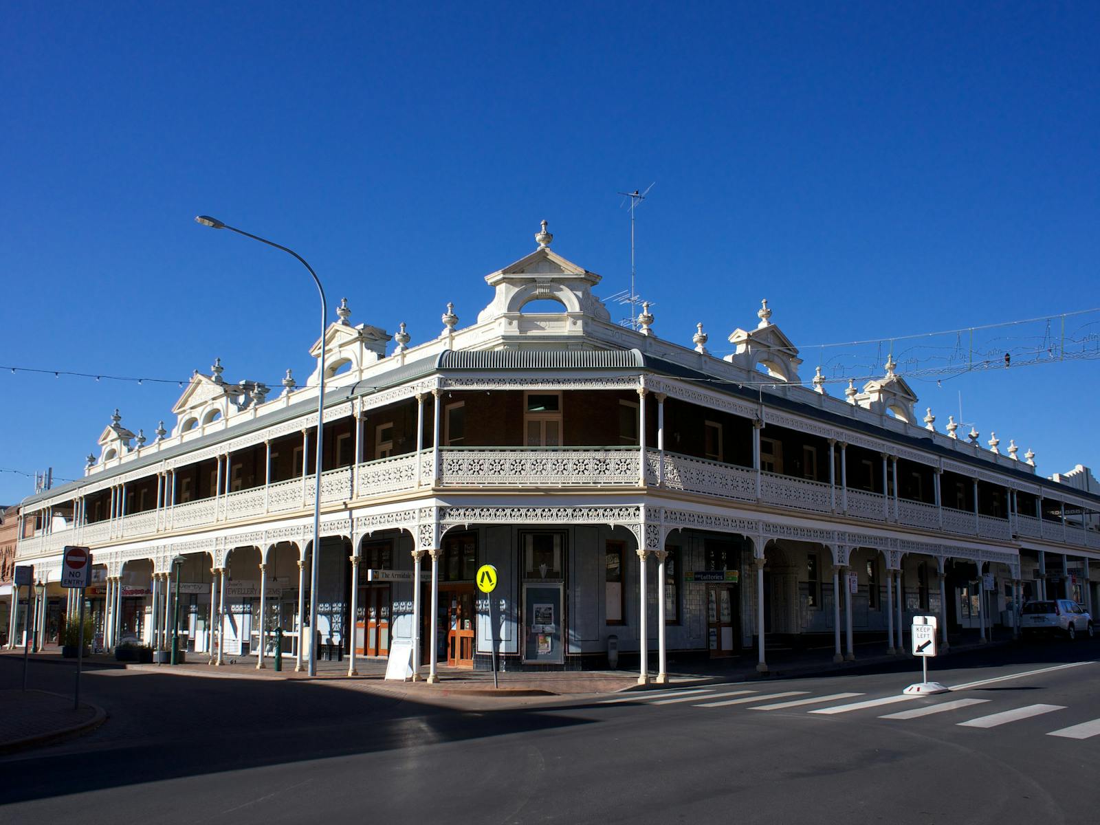 Corner Beardy Street and Faulkner Street