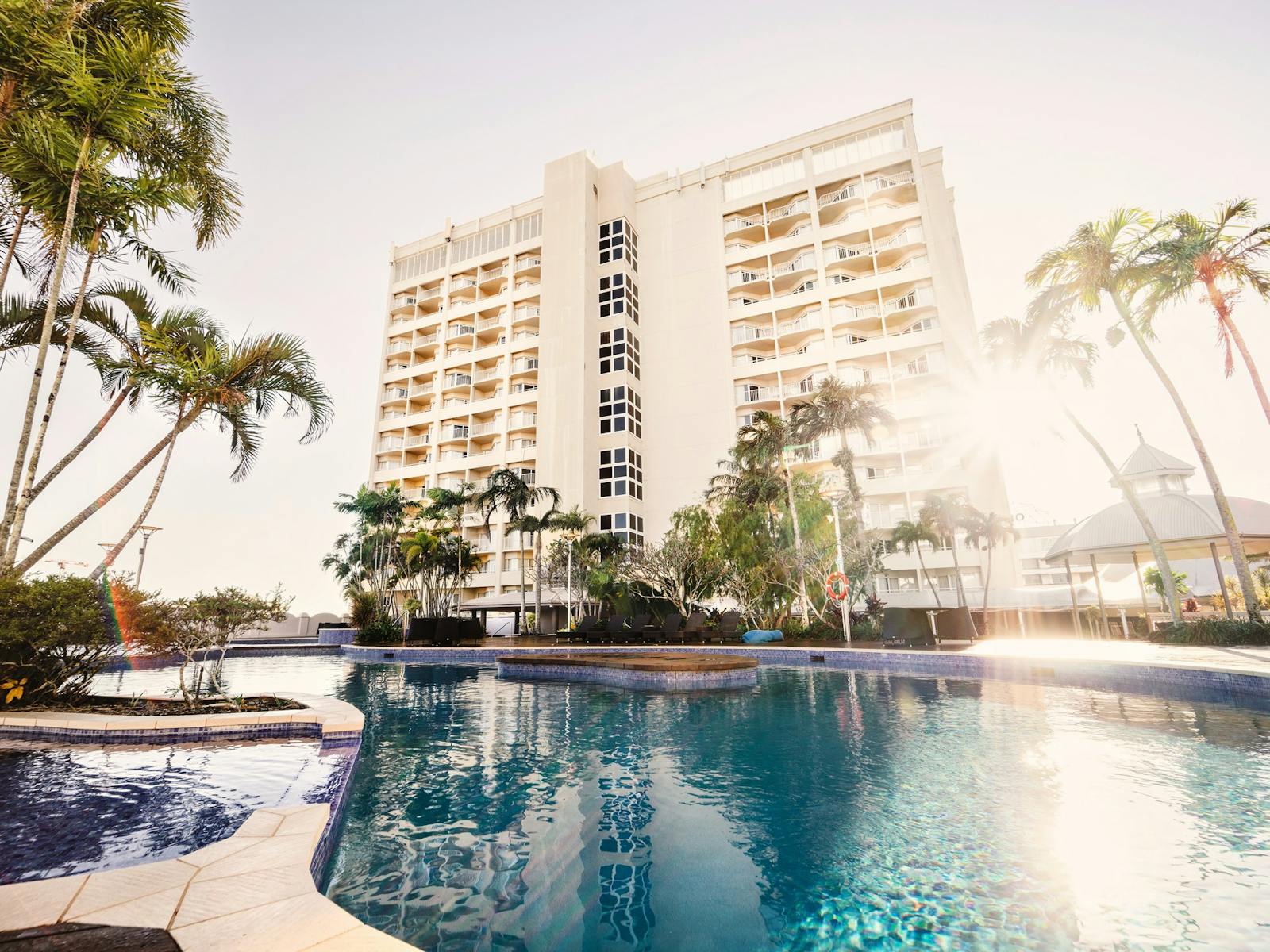 Pullman Cairns International luxury cairns accommodation Pullman Cairns International luxury cairns accommodation